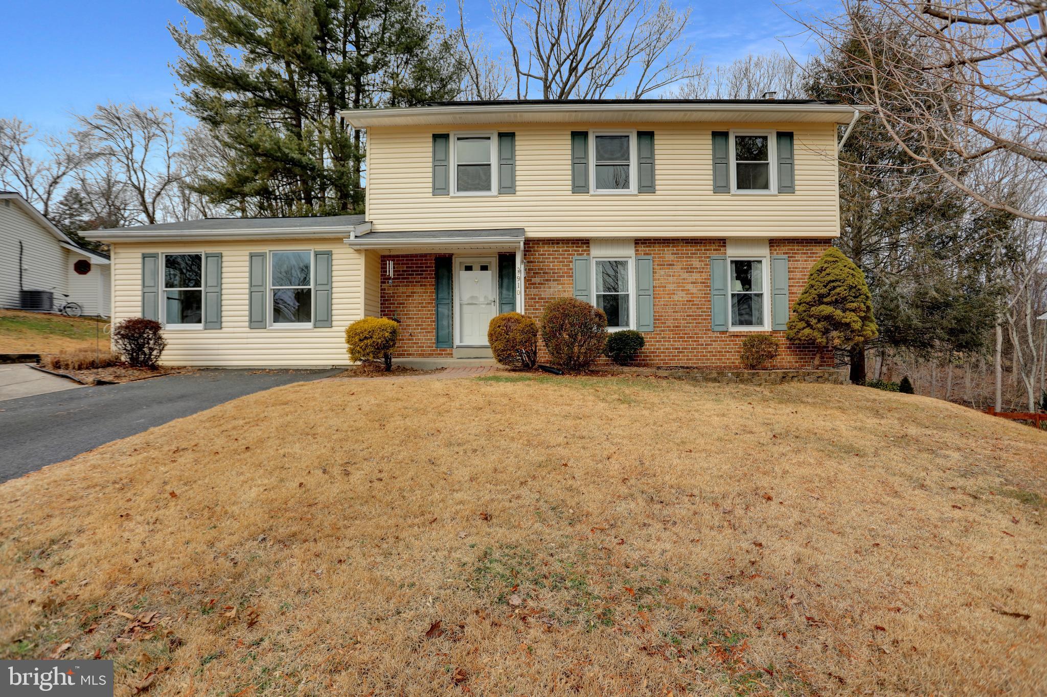 FOREST LAKES - Residential