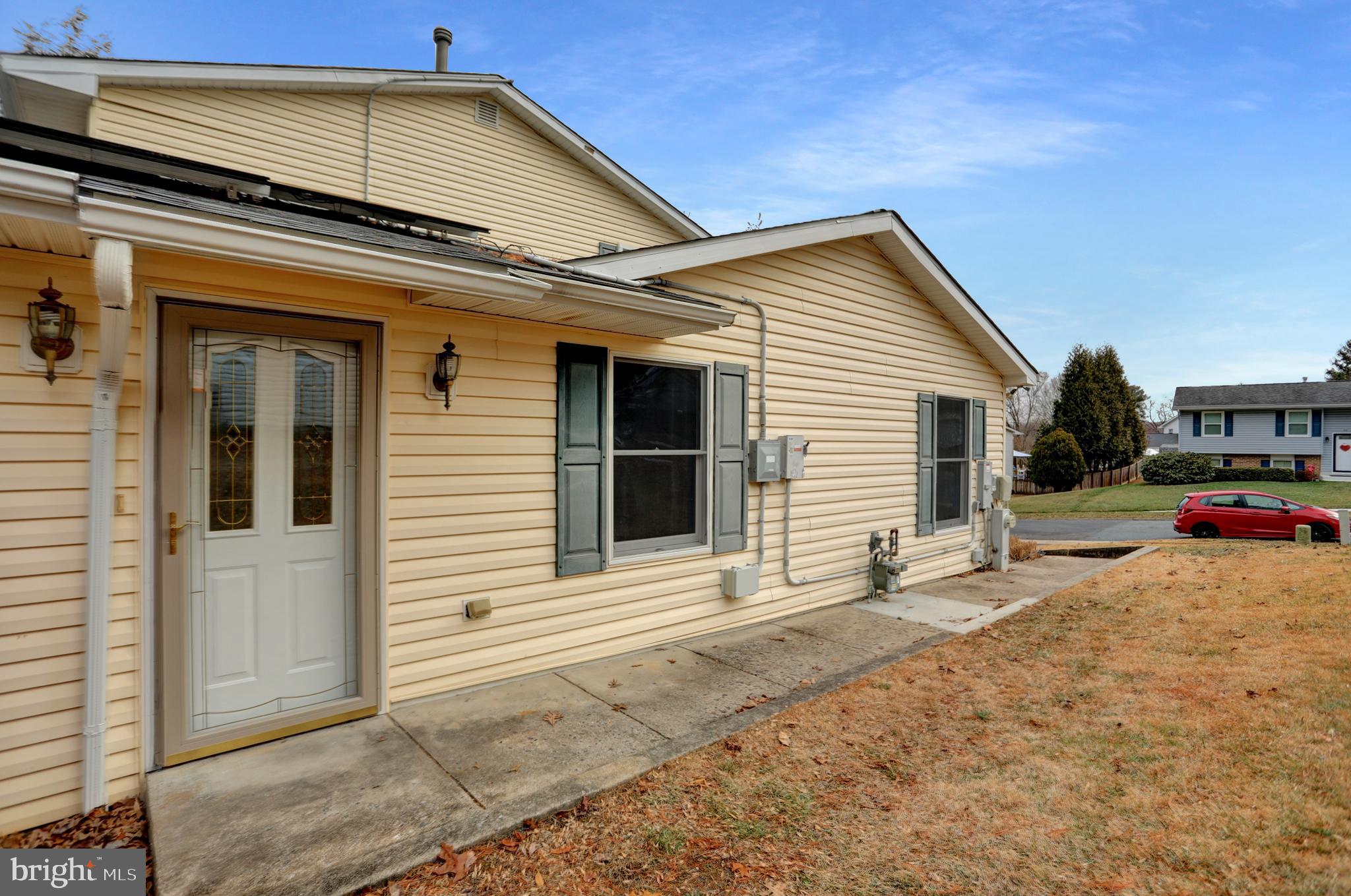 FOREST LAKES - Residential