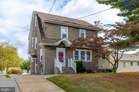 Photo of 132 Tomlin Station Road, GIBBSTOWN, NJ 08027 (MLS # NJGL2065258) Photo of 132 Tomlin Station Road, GIBBSTOWN, NJ 08027 (MLS # NJGL2065258)