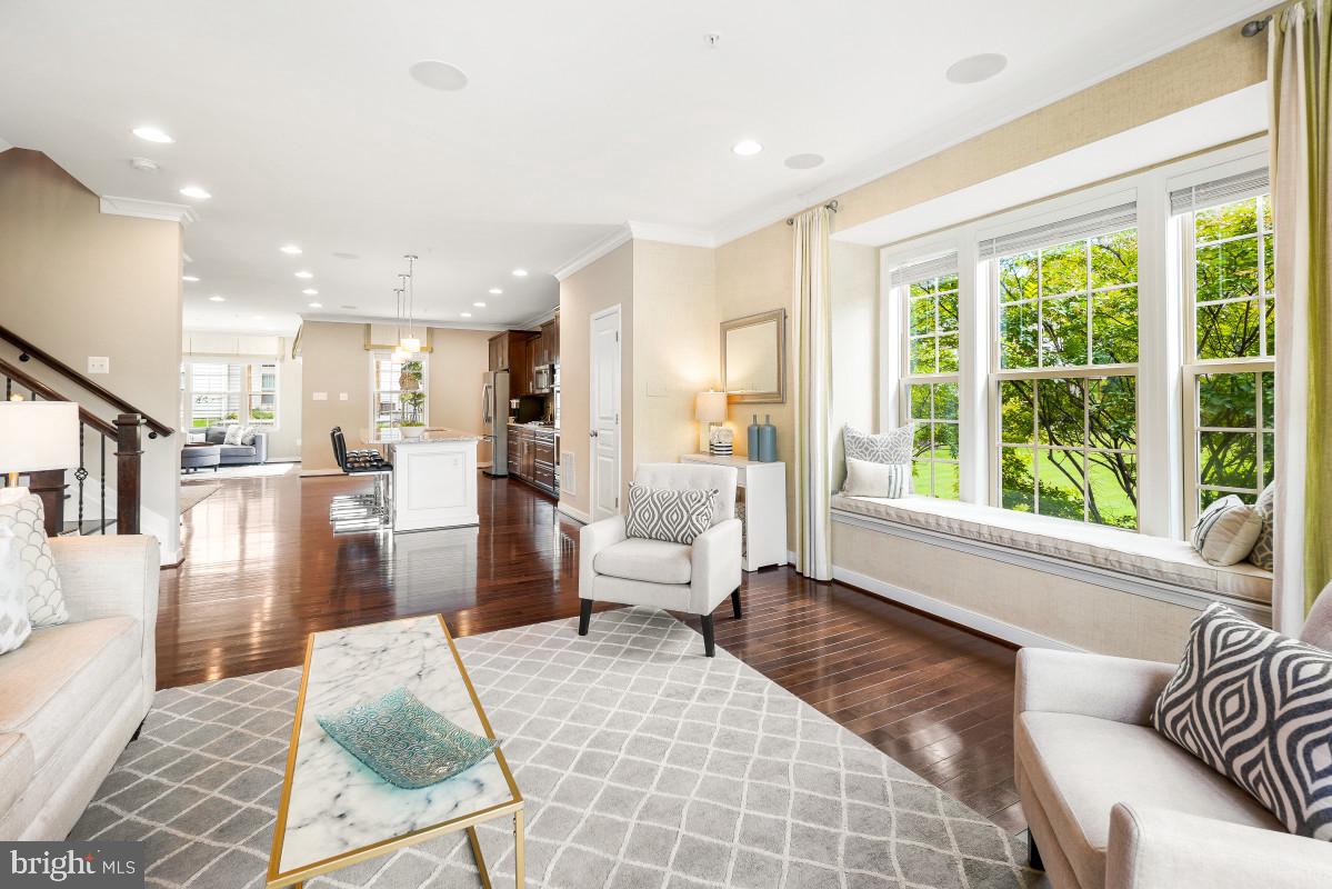 202 ADMIRALS COURT