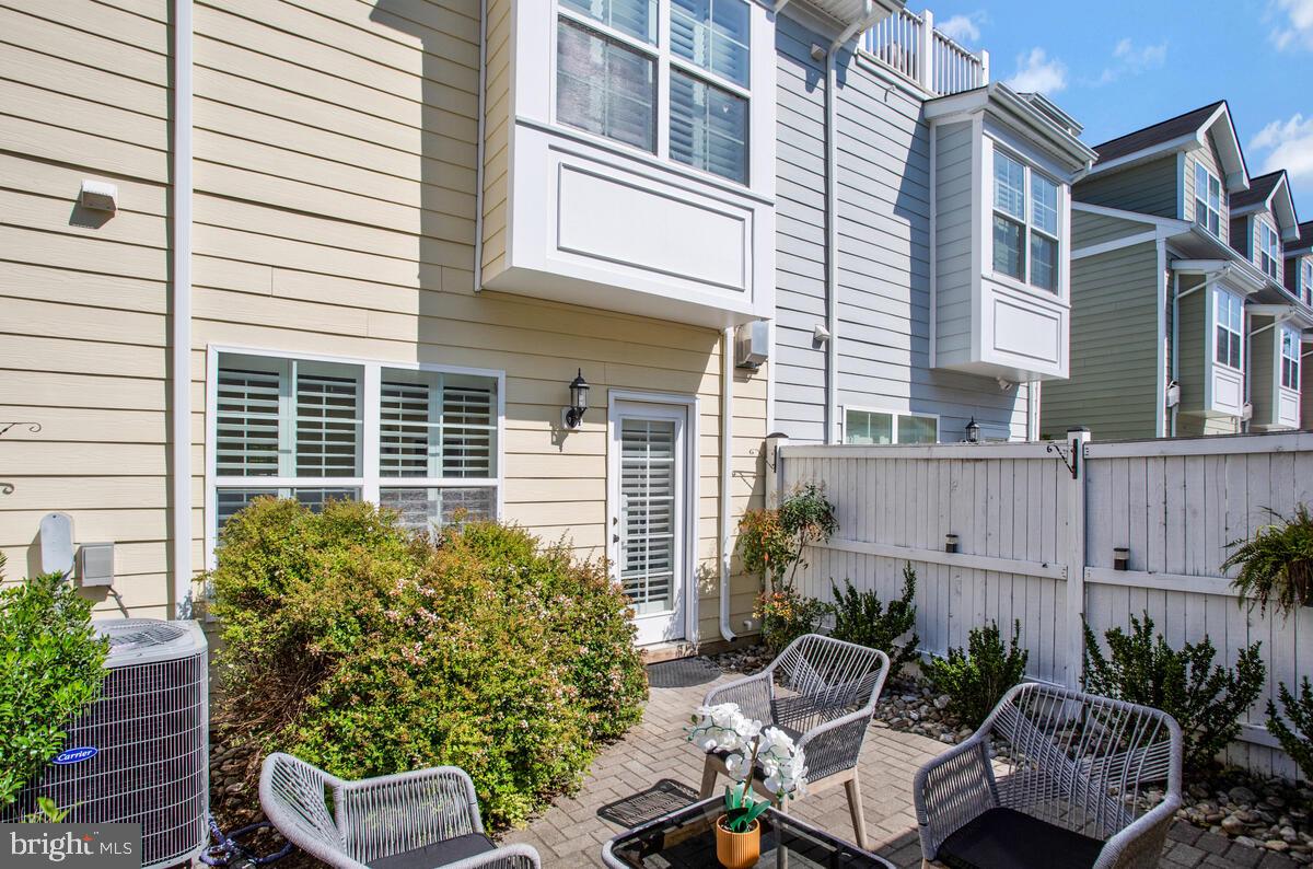 BOUCHER PLACE - Residential Lease