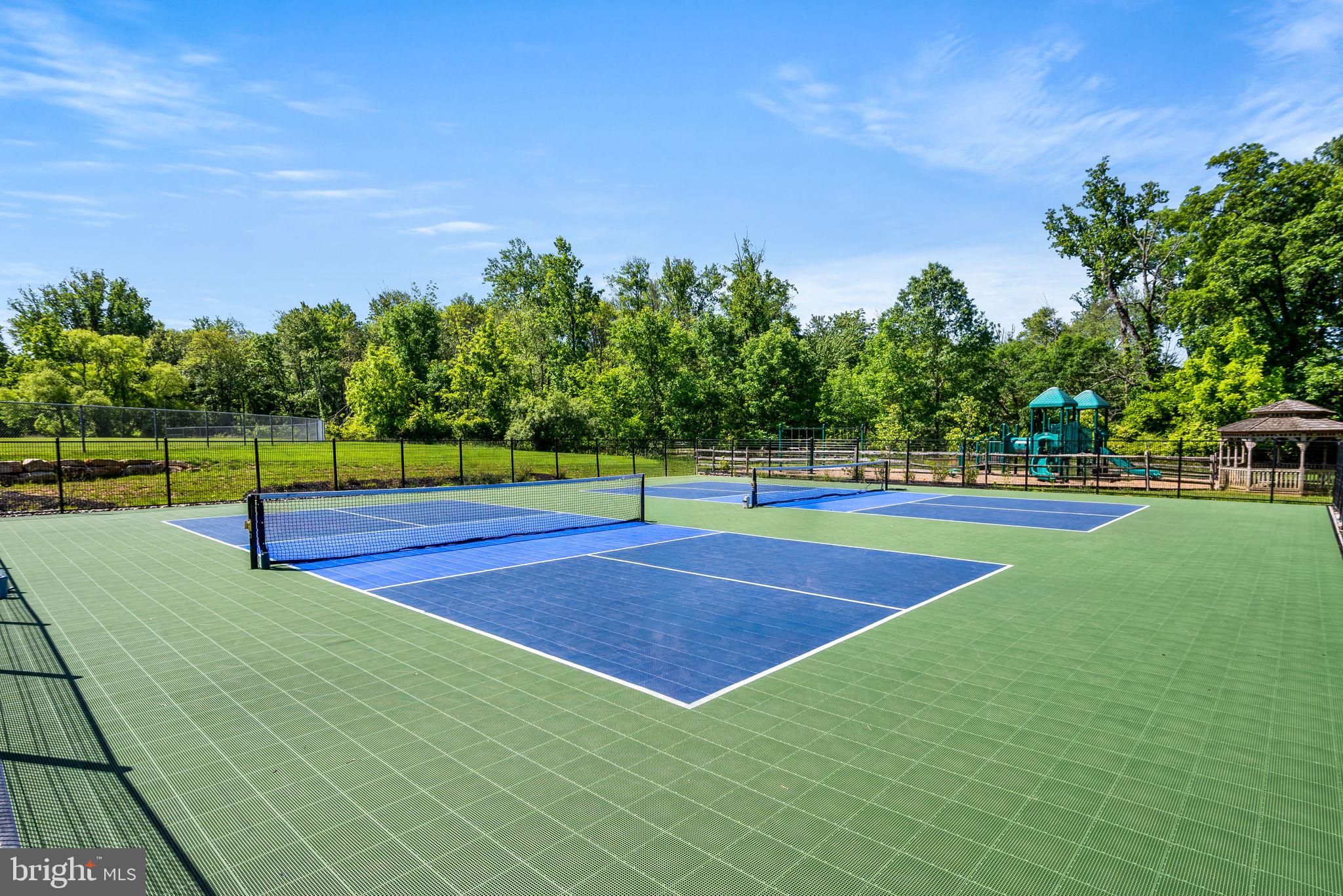 EAGLEVIEW - Residential