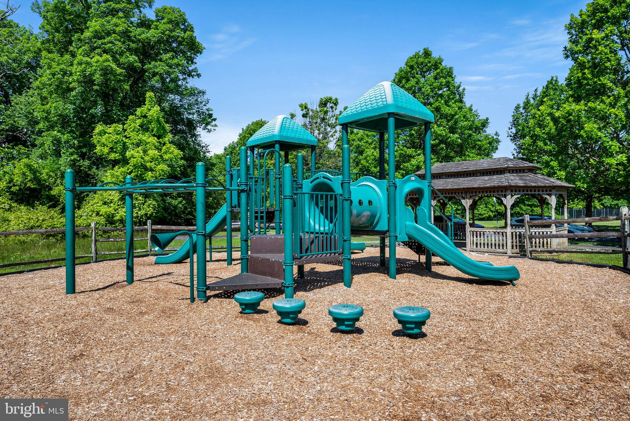 EAGLEVIEW - Residential