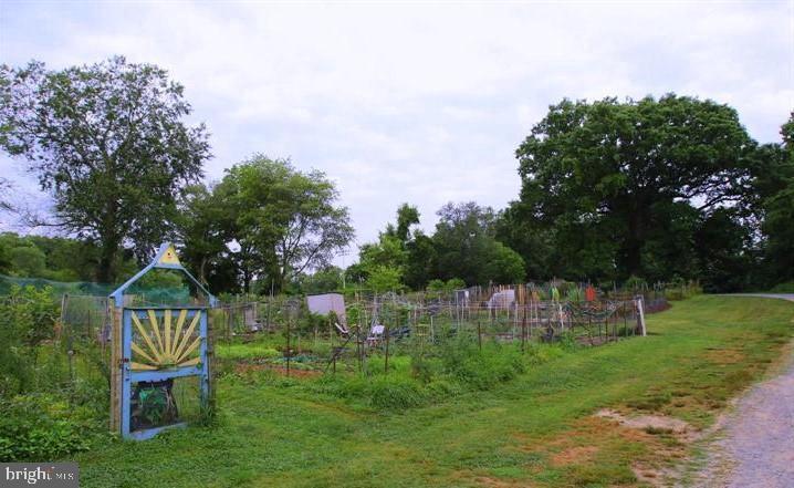 OAKTON CREST - Residential