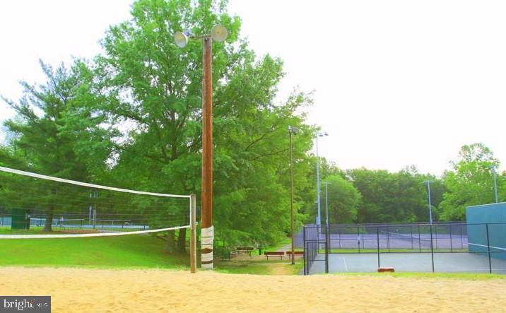 OAKTON CREST - Residential