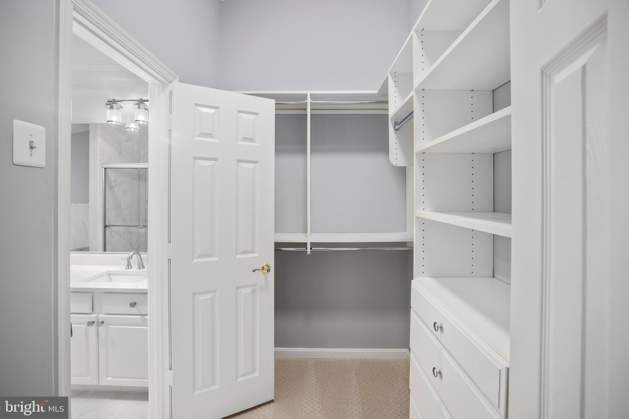 OAKTON CREST - Residential