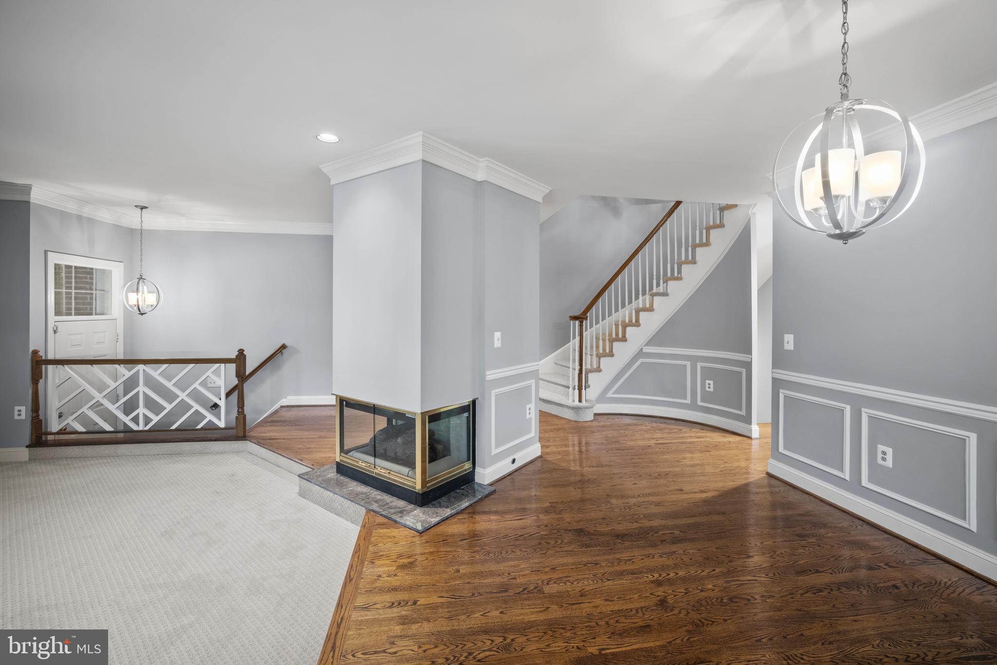 OAKTON CREST - Residential