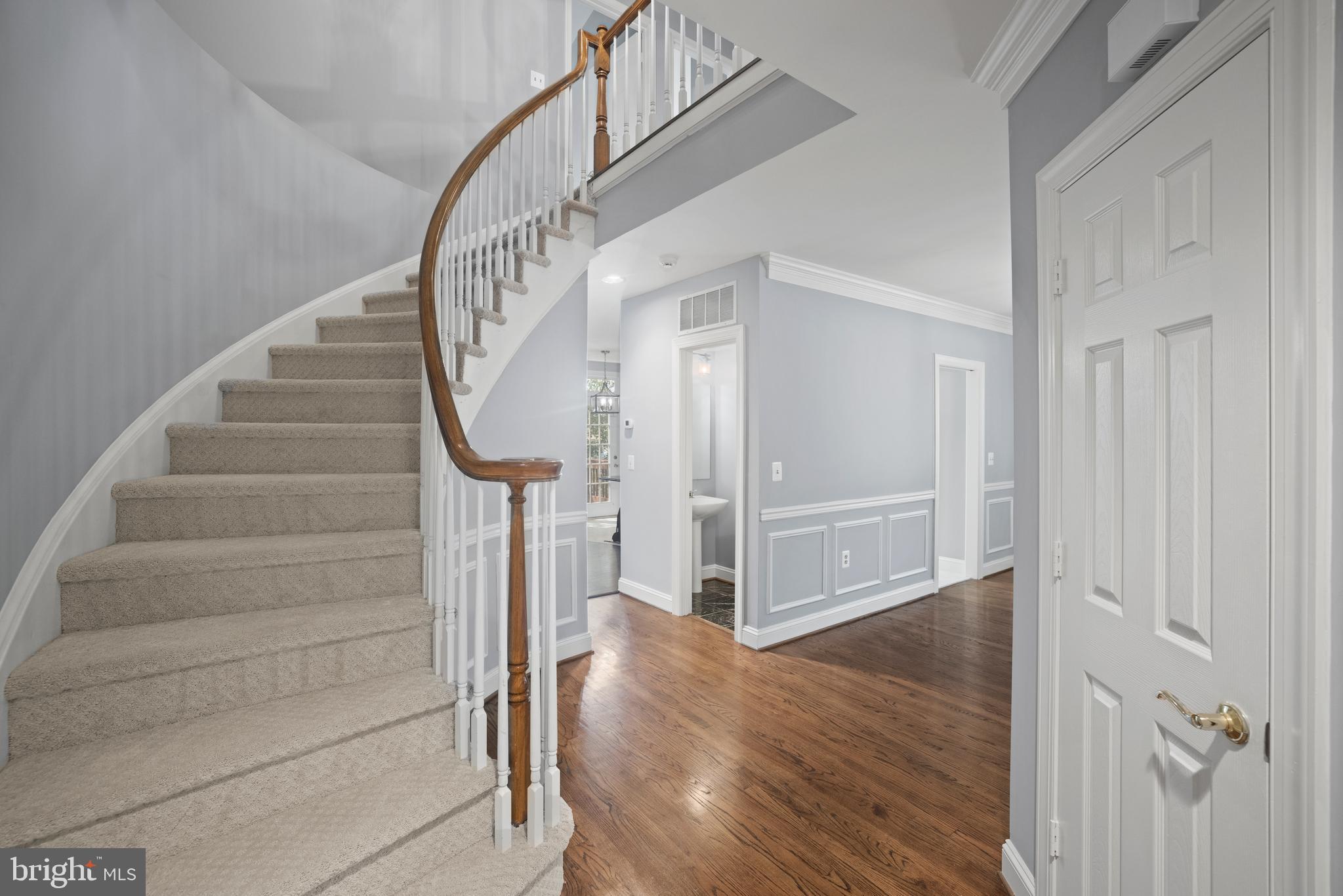 OAKTON CREST - Residential