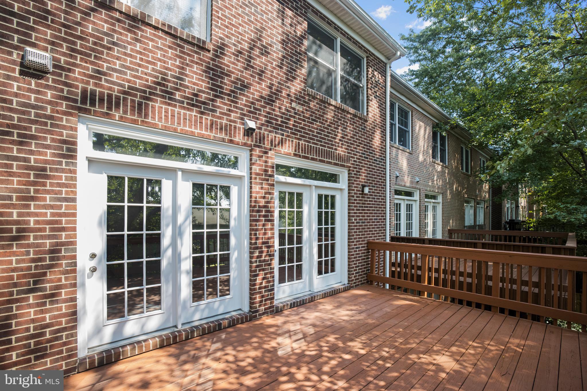 OAKTON CREST - Residential