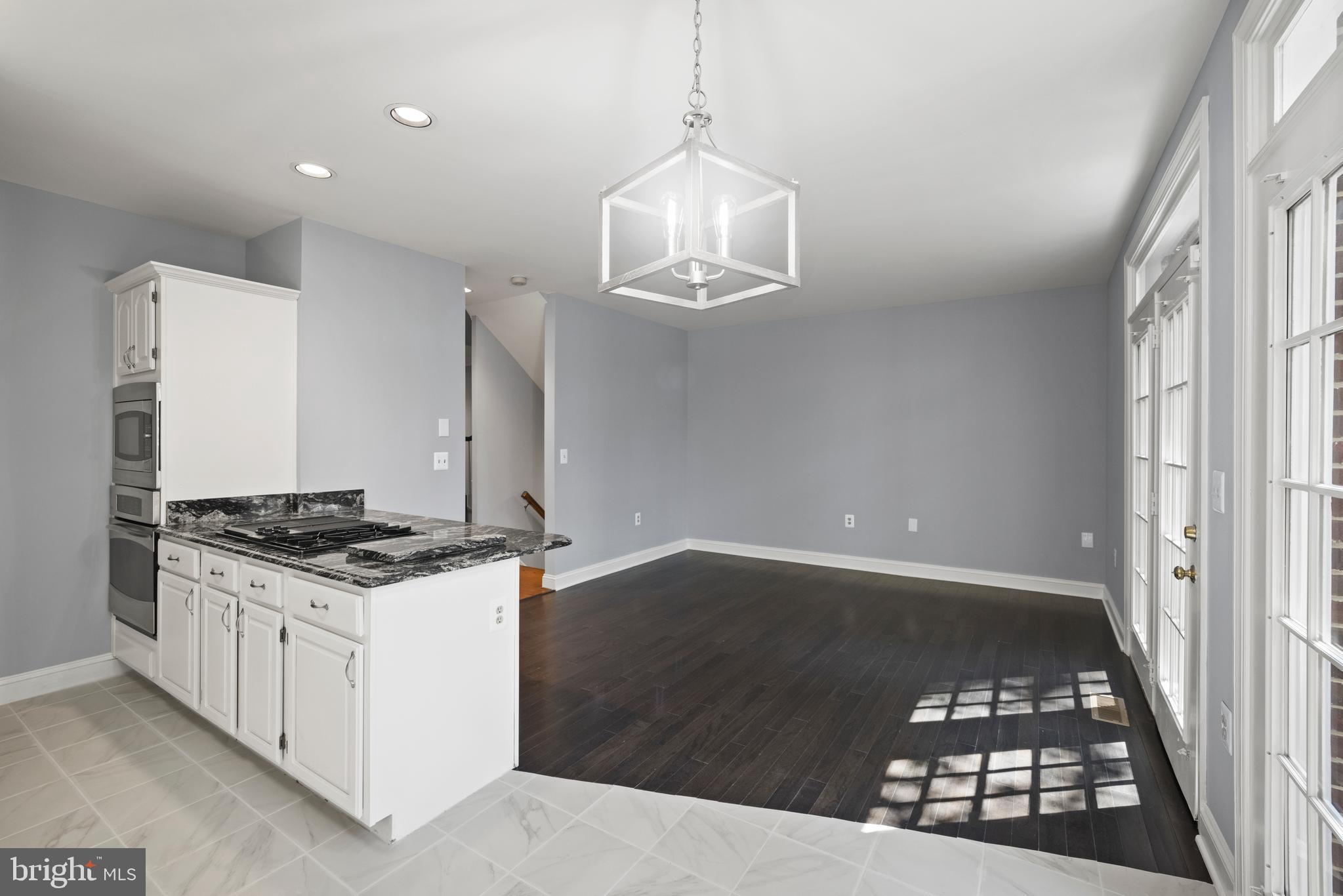 OAKTON CREST - Residential