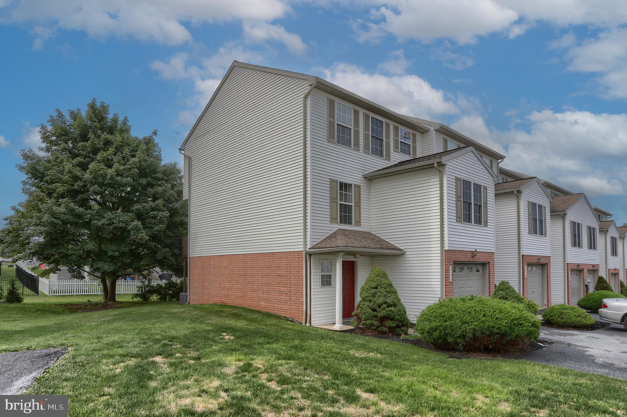 2116 AUTUMN CT
