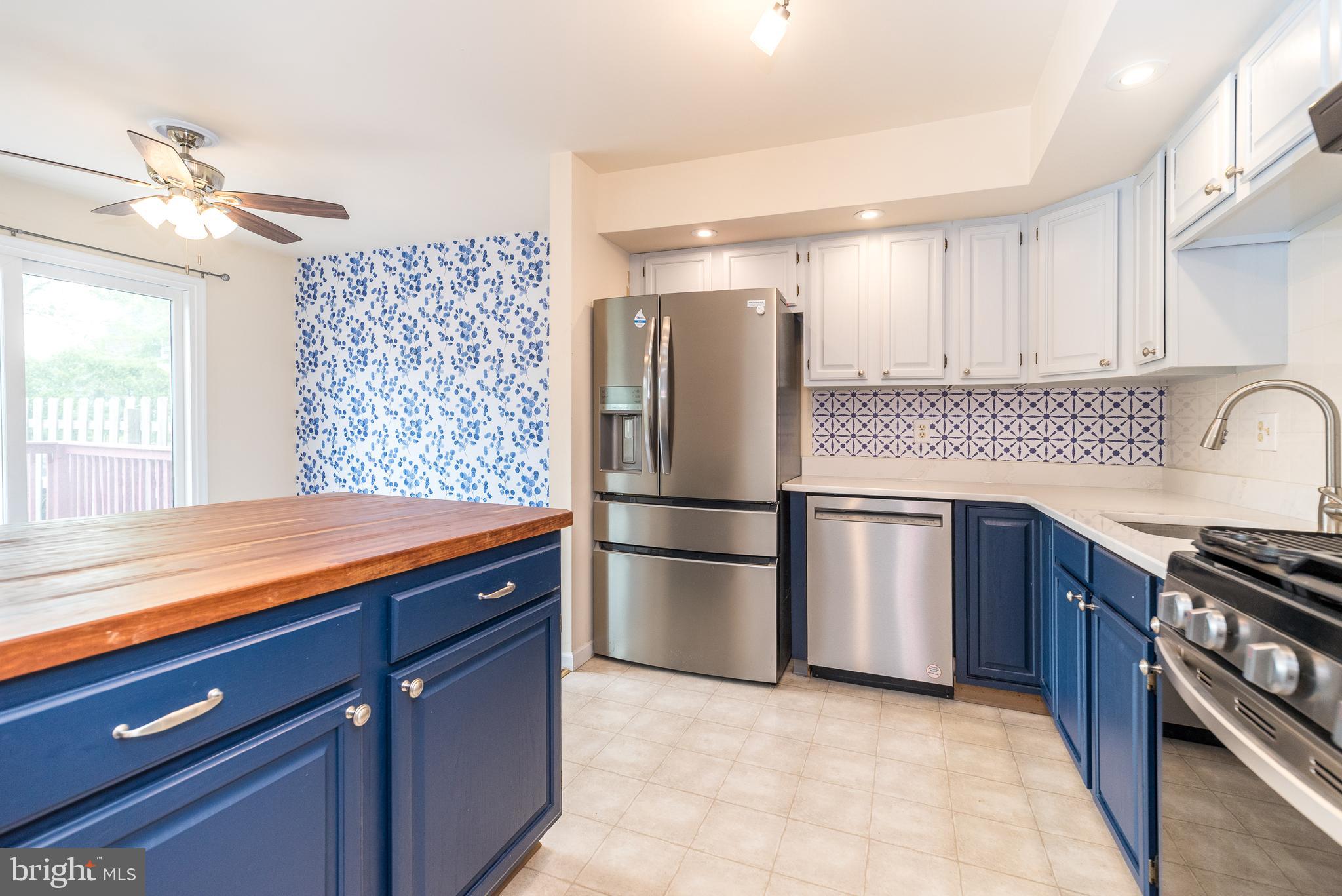STRAWBERRY FIELDS - Residential