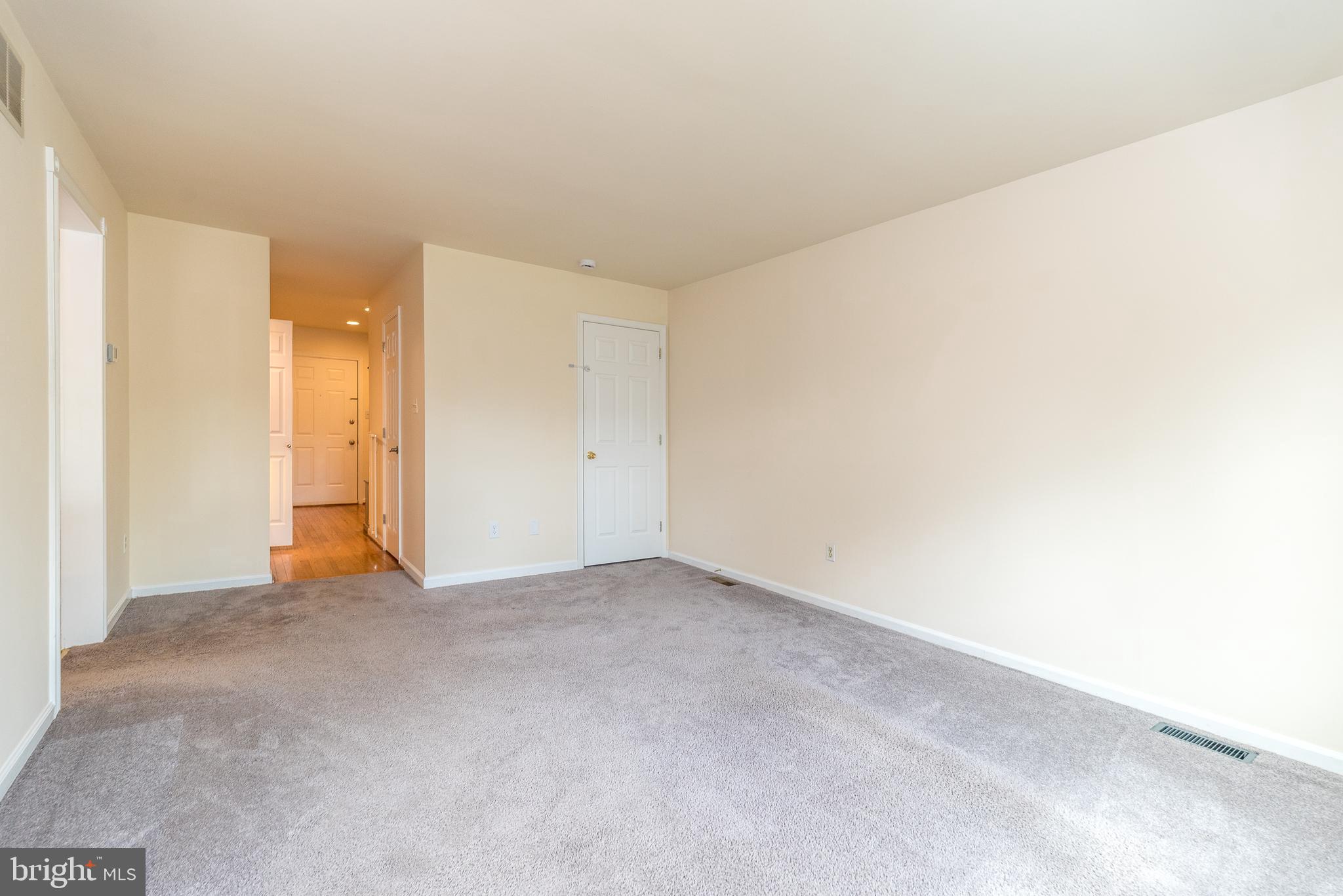 STRAWBERRY FIELDS - Residential