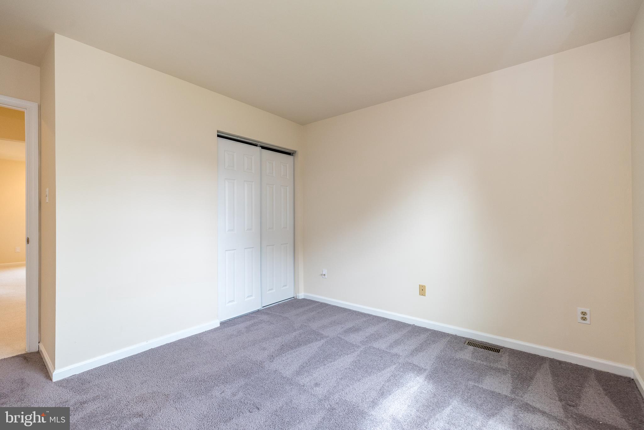 STRAWBERRY FIELDS - Residential