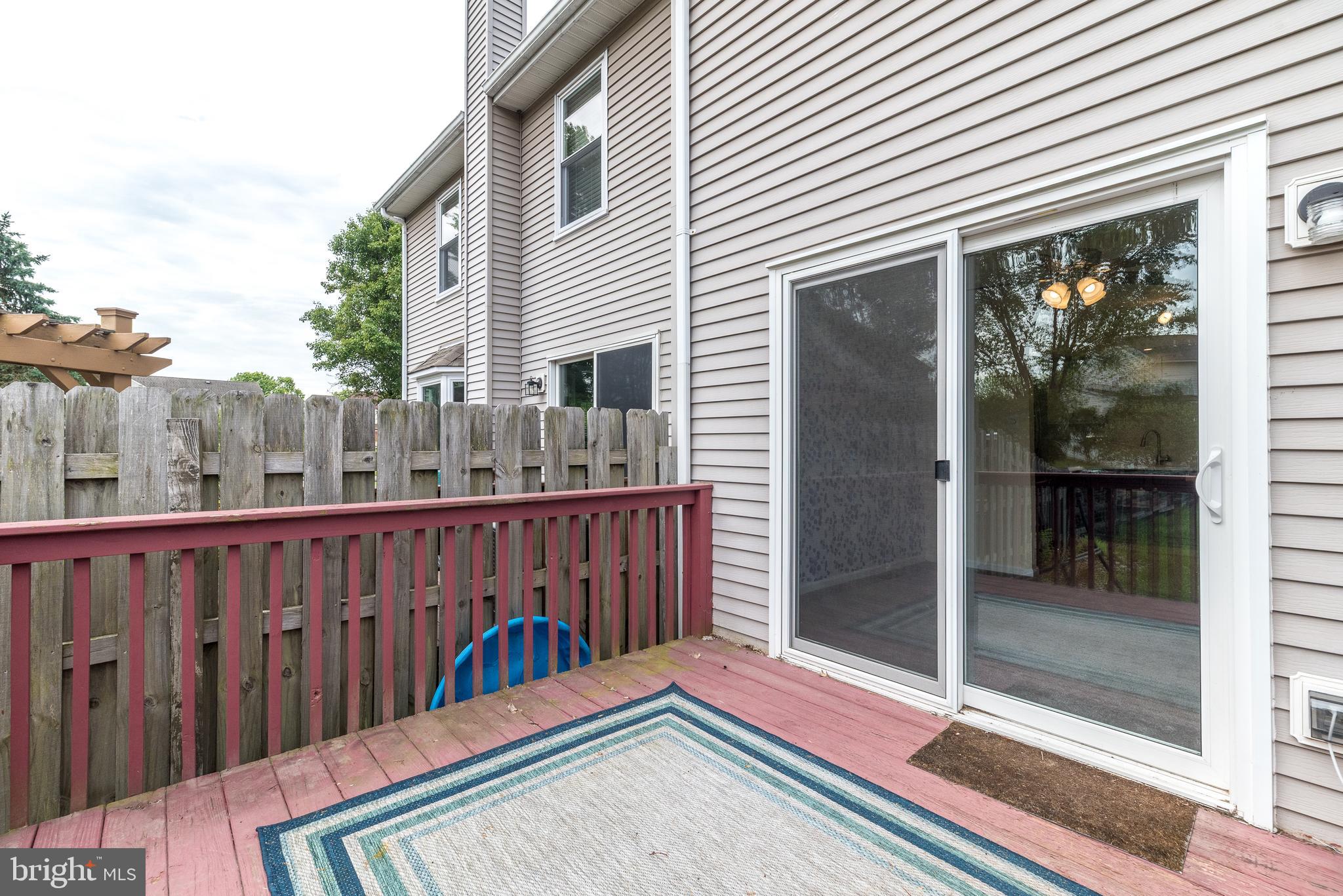 STRAWBERRY FIELDS - Residential