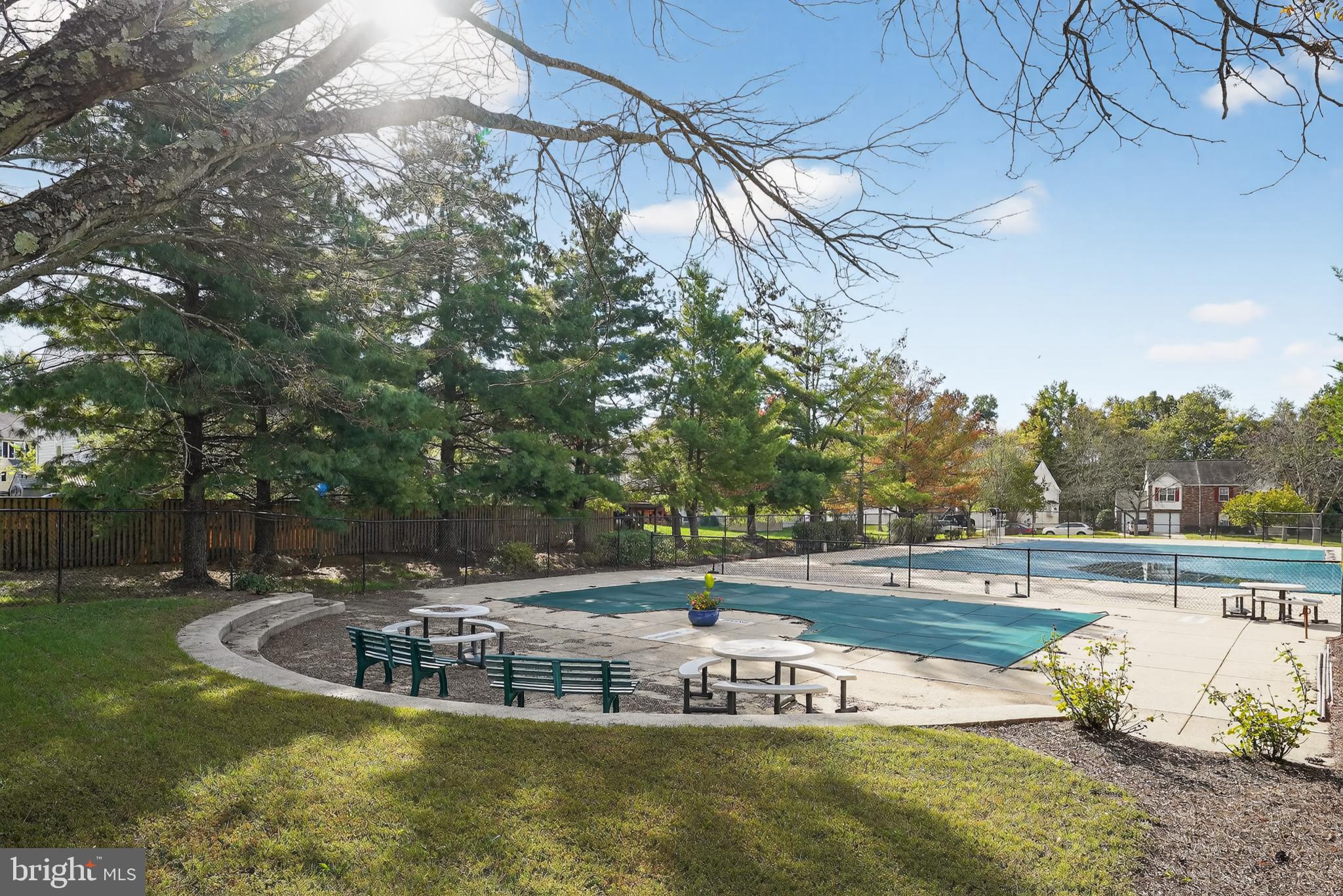 PERRYWOOD - Residential