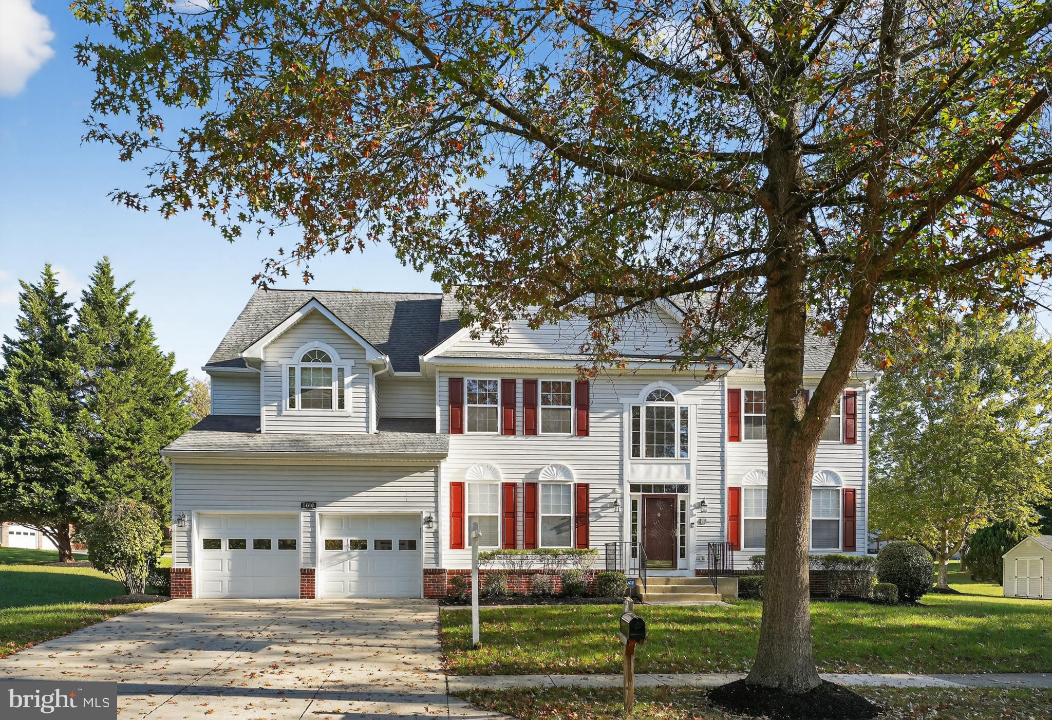 1600 WHISTLING DUCK DRIVE