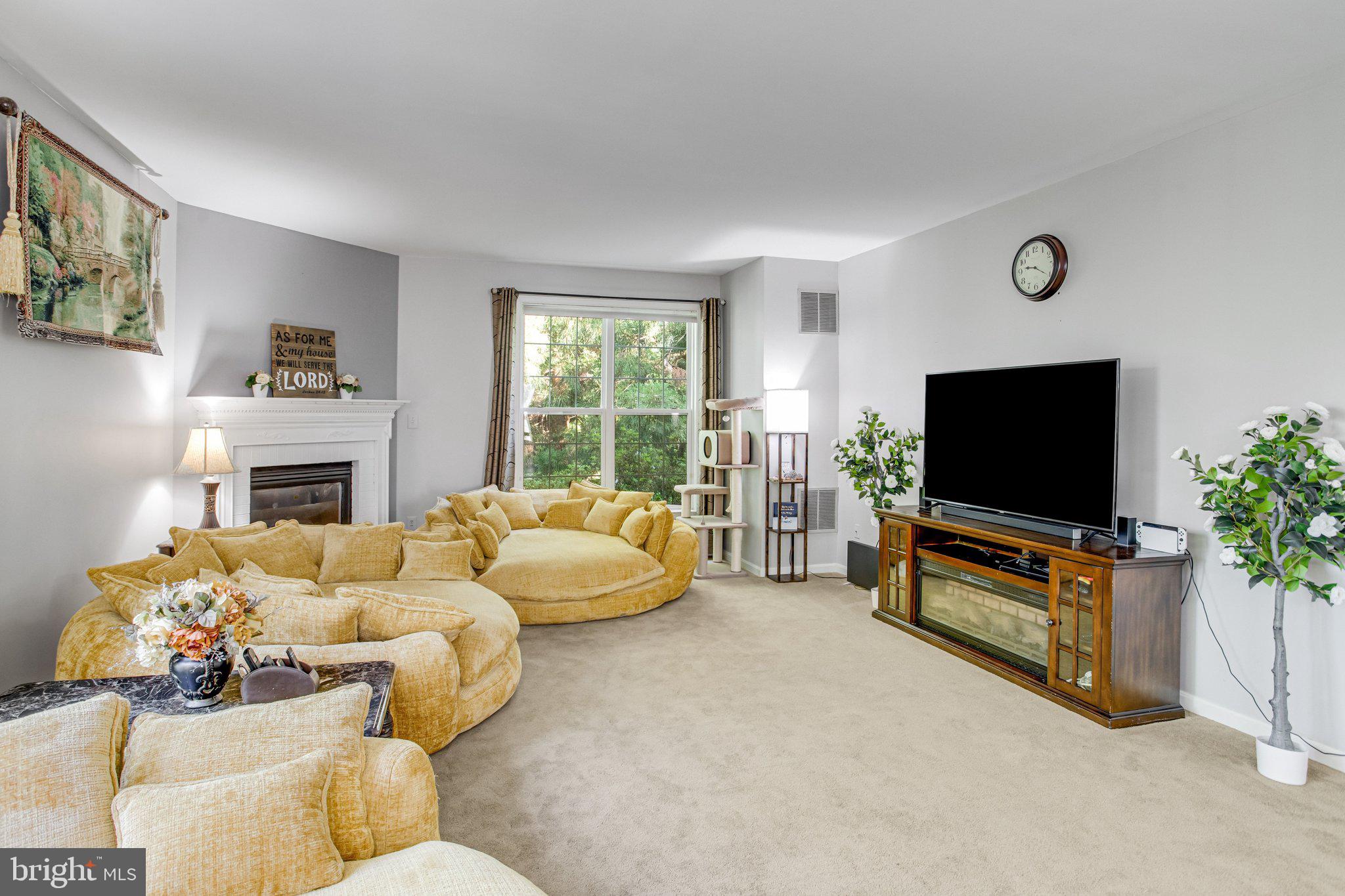 MEADOWS OF MINNIEVILLE - Residential