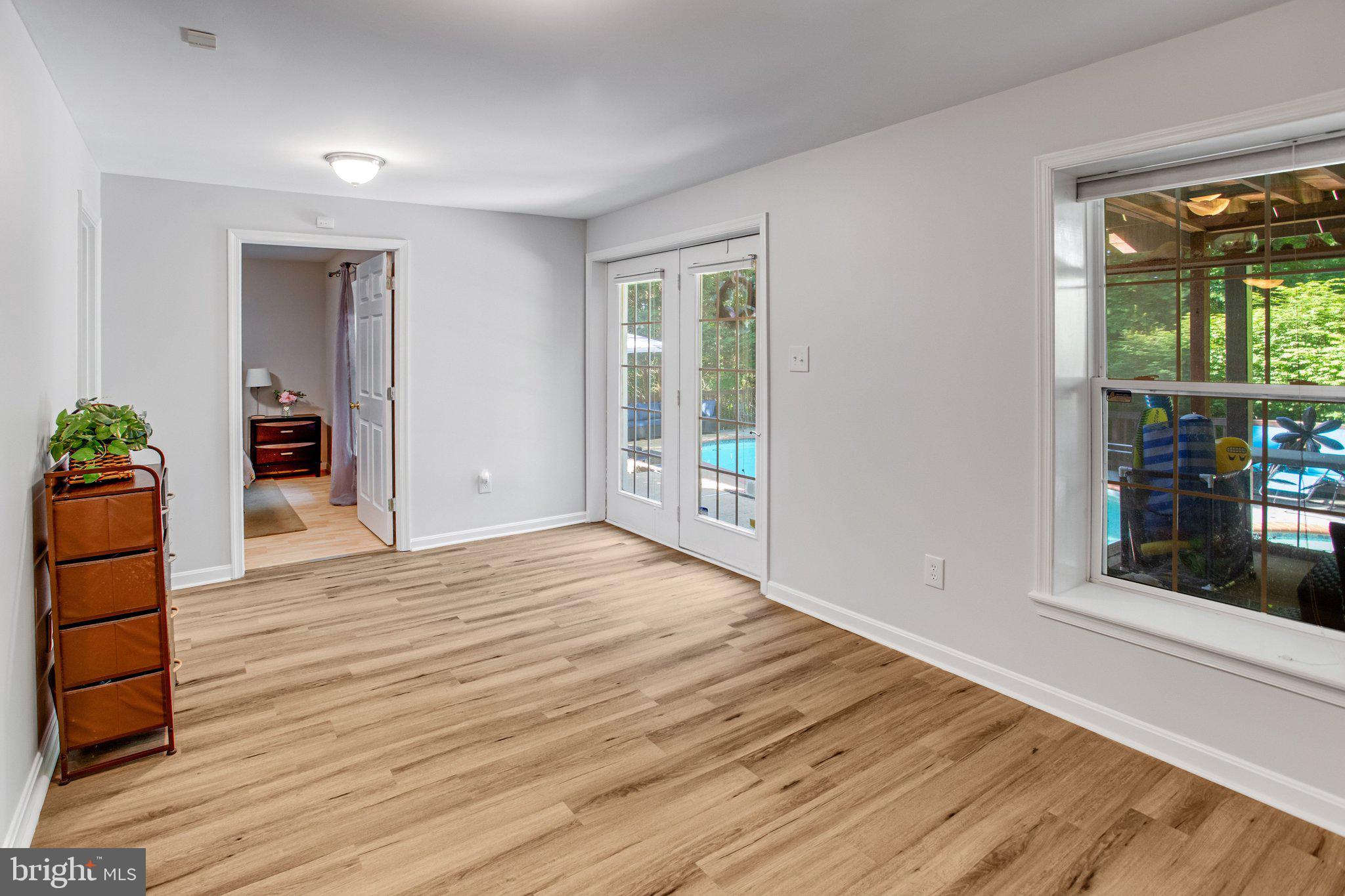 MEADOWS OF MINNIEVILLE - Residential