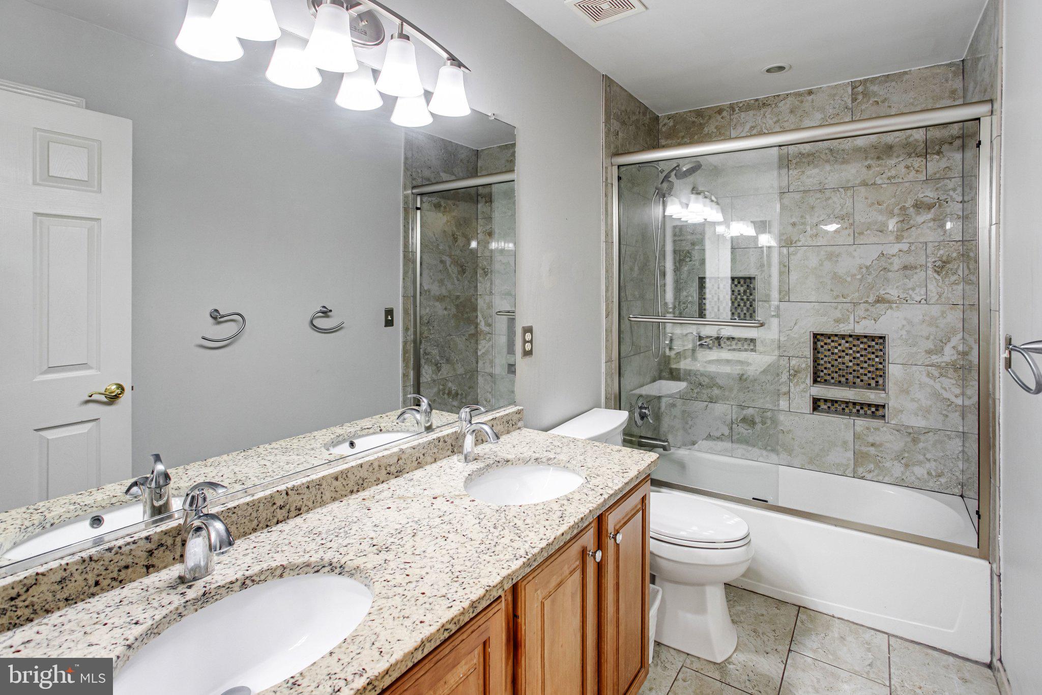 MEADOWS OF MINNIEVILLE - Residential