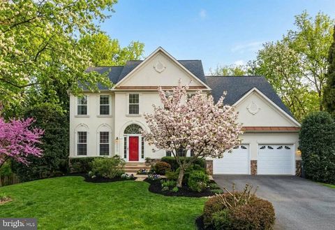 Photo of 13676 Andorra Drive, WOODBRIDGE, VA 22193 (MLS # VAPW2118764)
