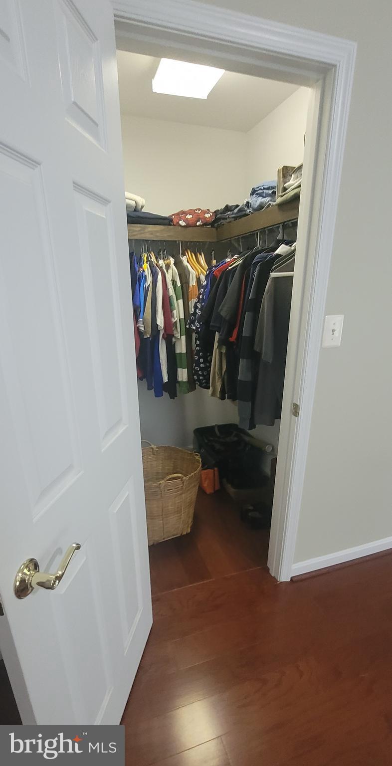 COVE POINT WOODS - Residential