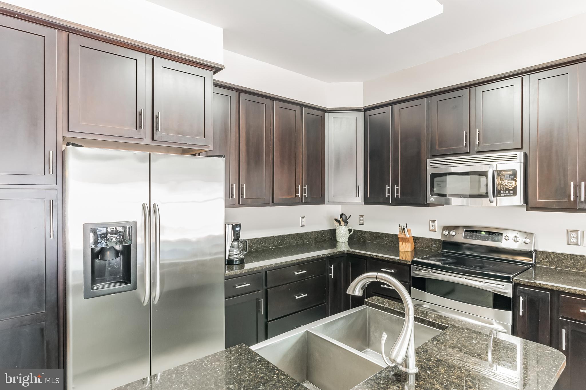 COVE POINT WOODS - Residential