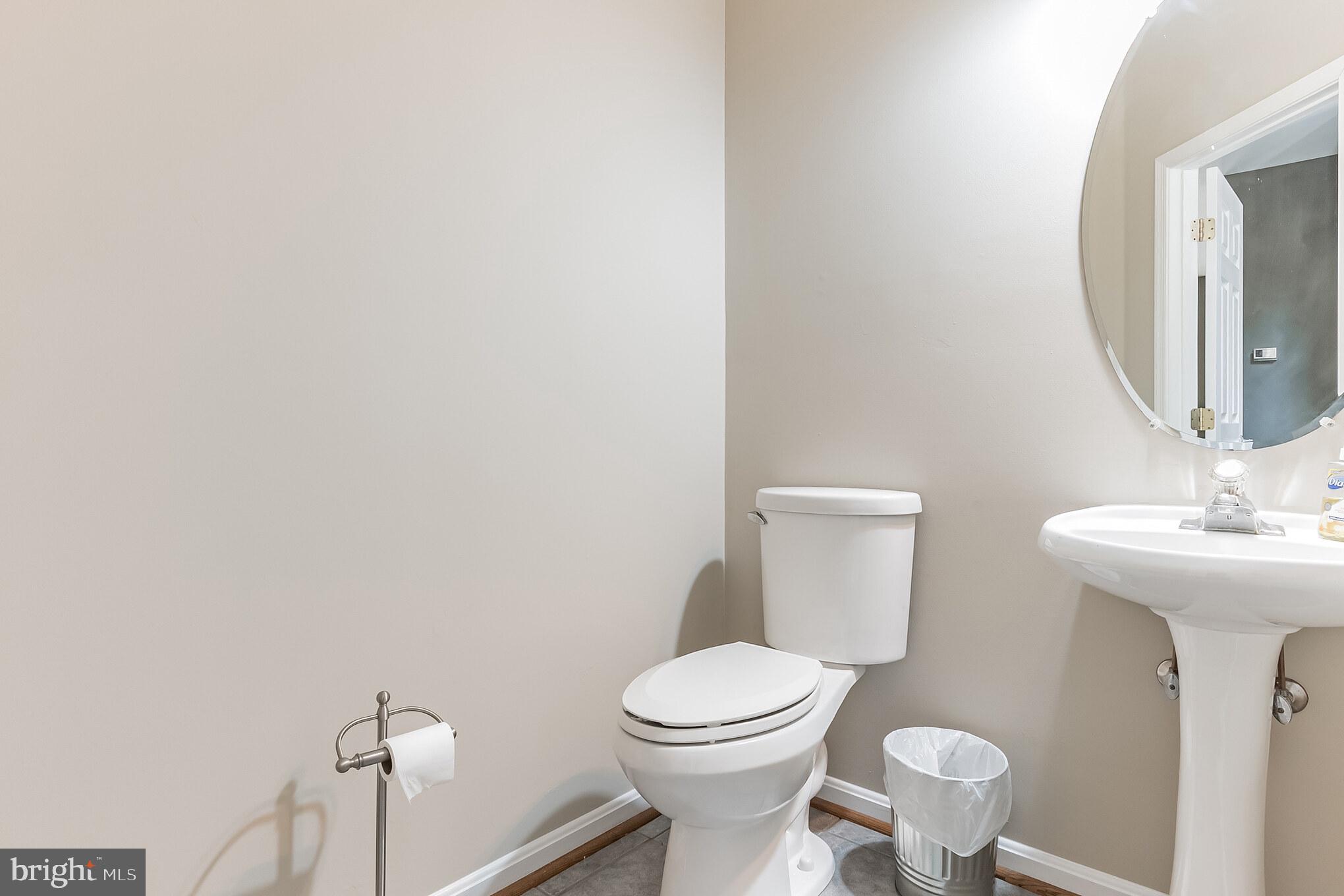 COVE POINT WOODS - Residential