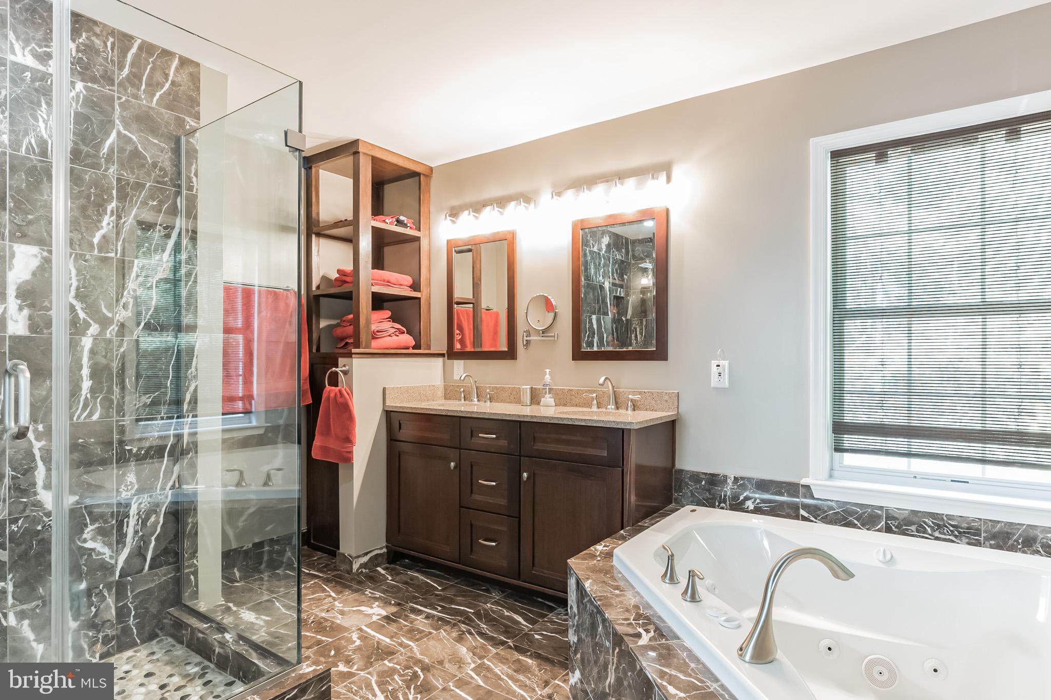 COVE POINT WOODS - Residential