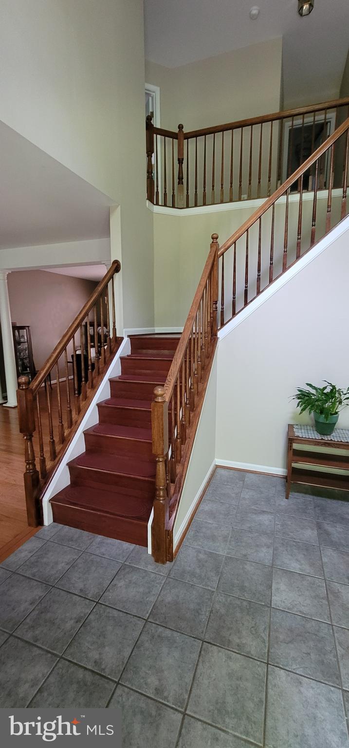 COVE POINT WOODS - Residential