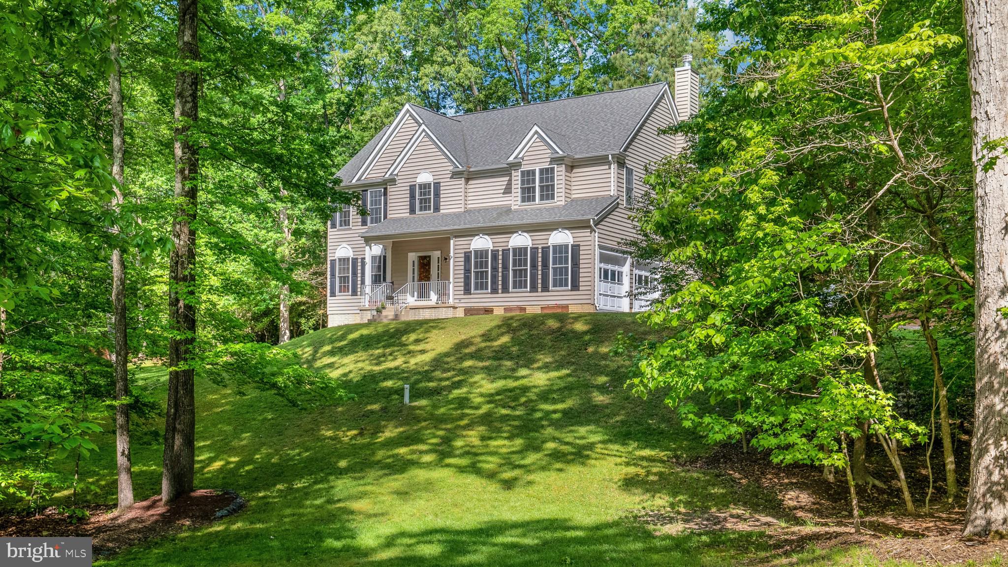 COVE POINT WOODS - Residential