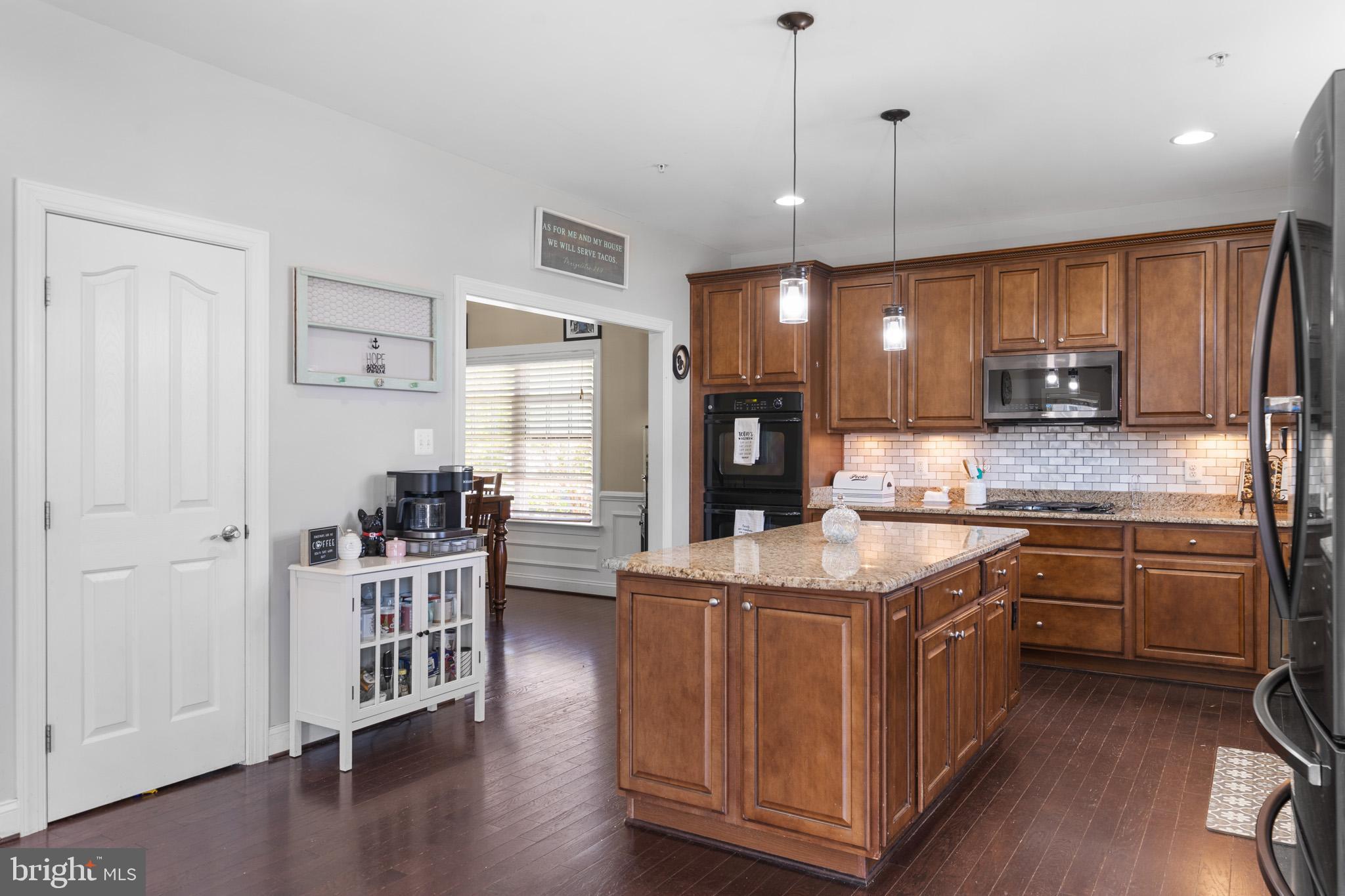 ESTATES AT JOY CHAPEL - Residential