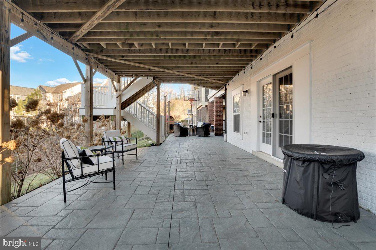 POTOMAC SHORES - Residential