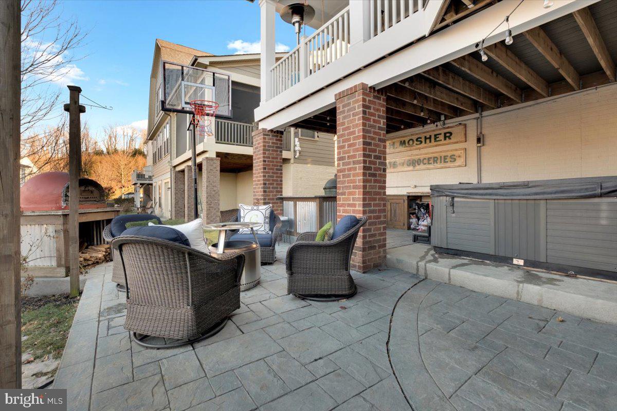 POTOMAC SHORES - Residential