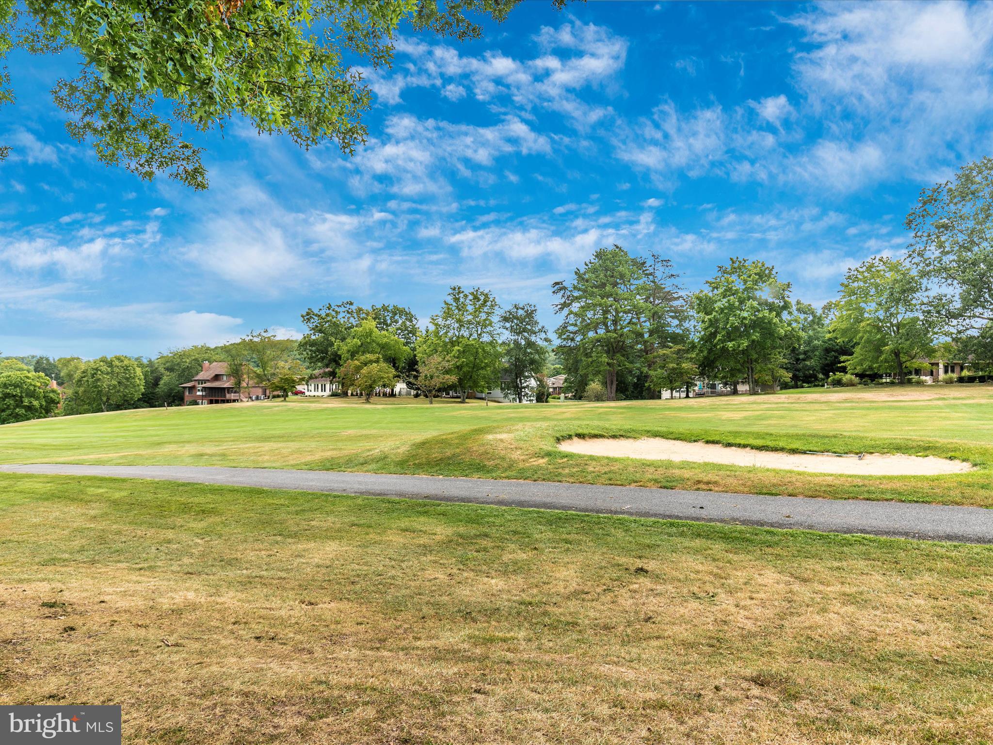 THE WOODS RESORT - Residential