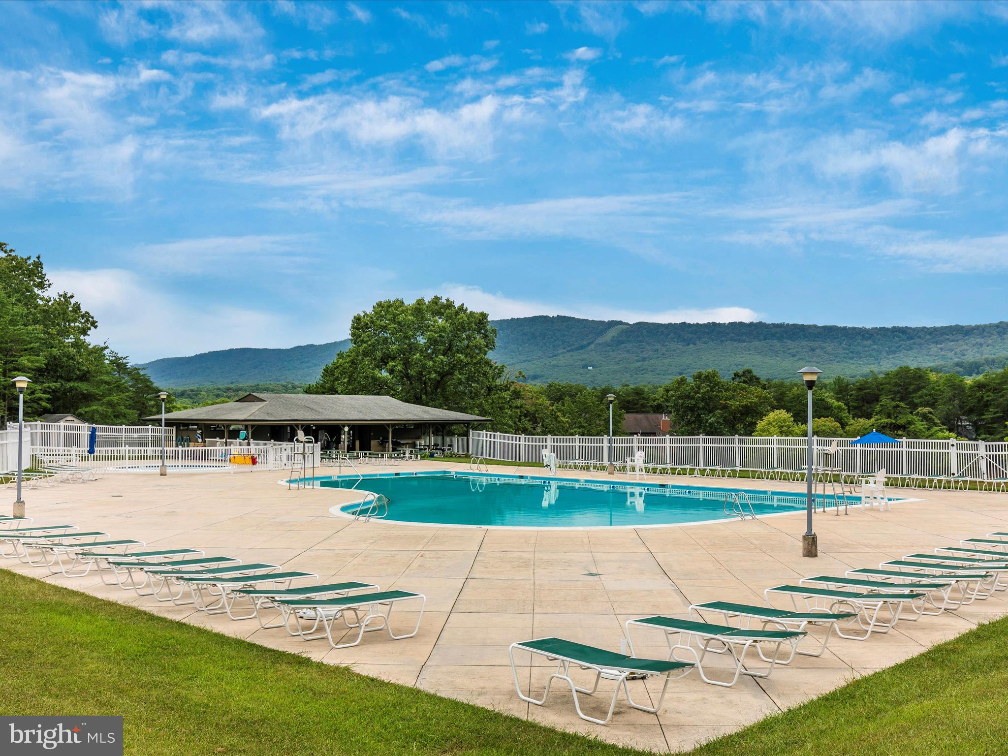 THE WOODS RESORT - Residential