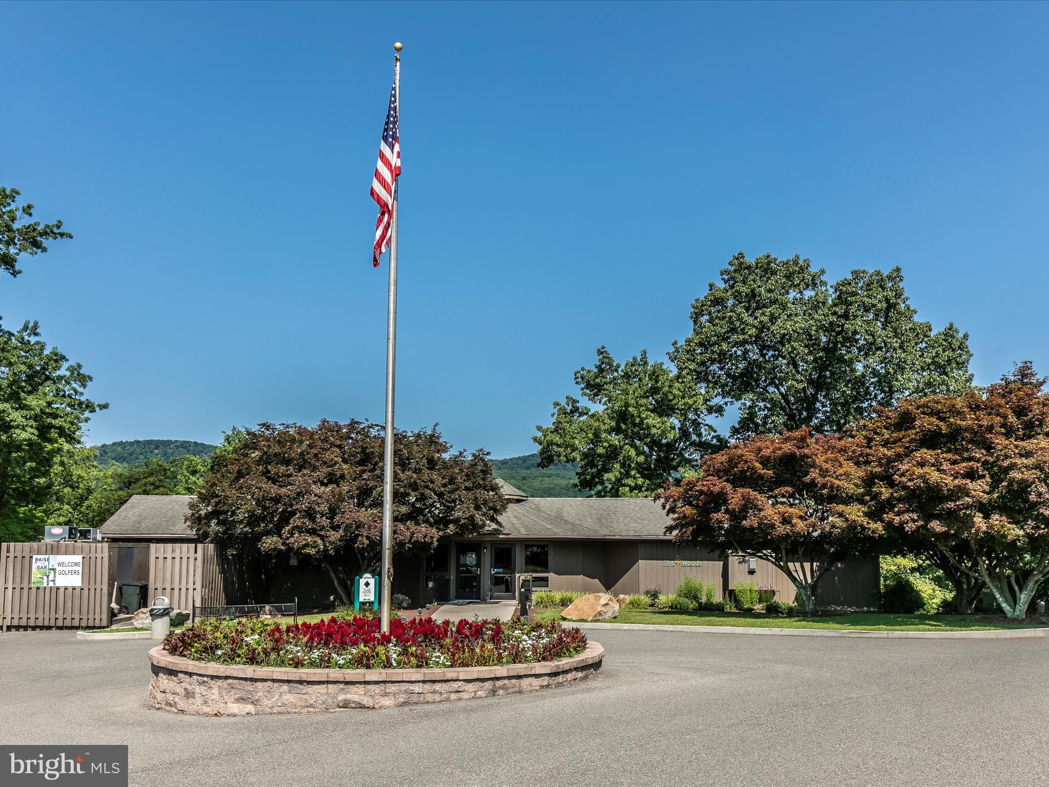 THE WOODS RESORT - Residential