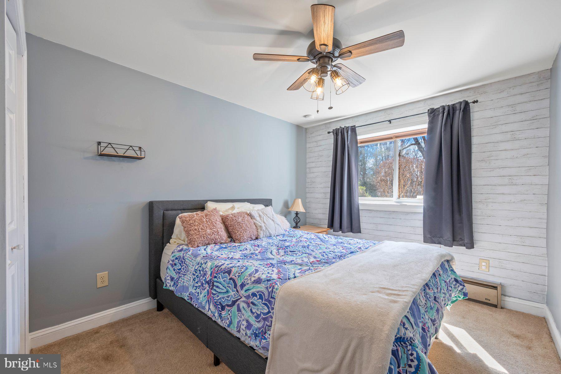 SUNSHINE ACRES - Residential