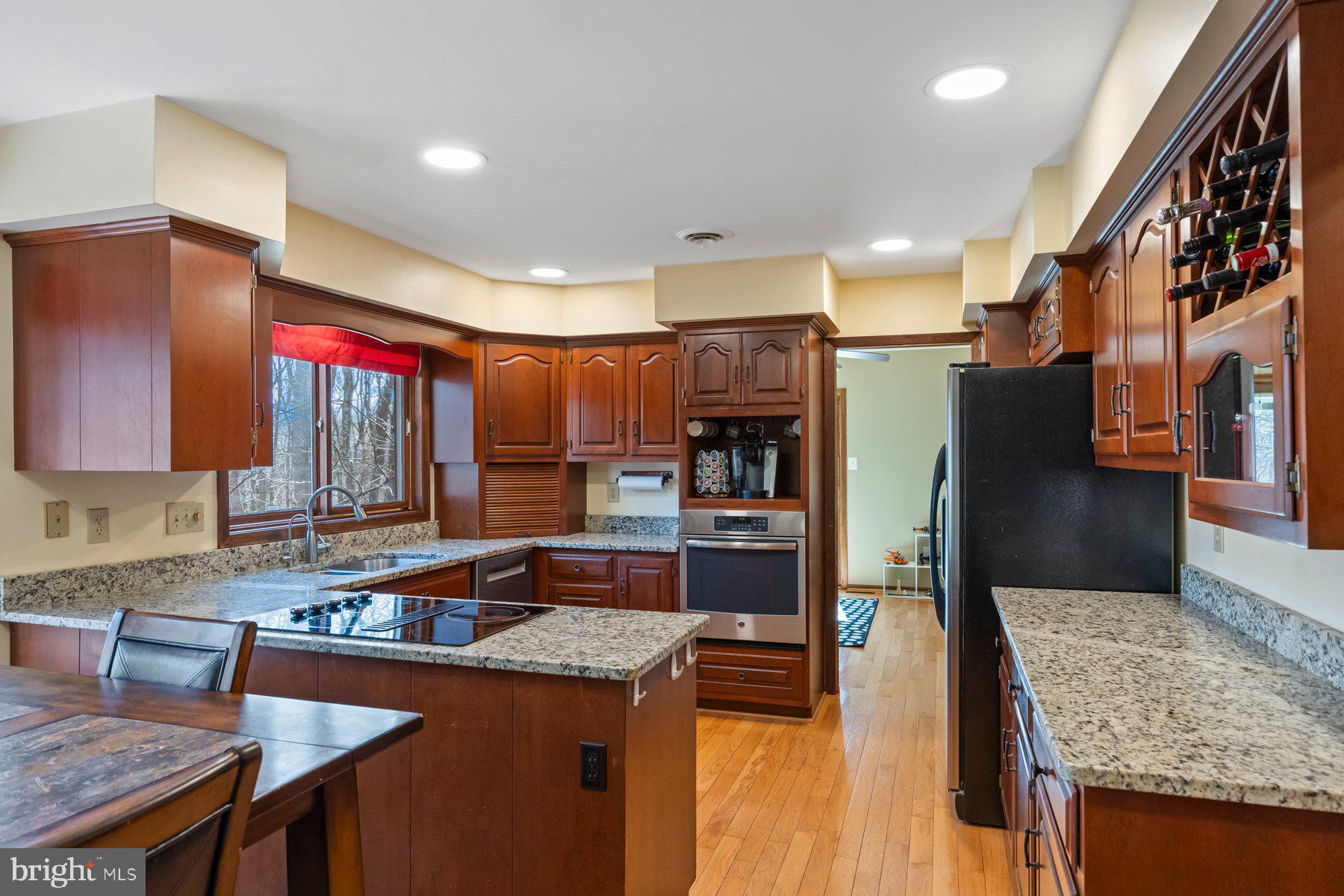 SUNSHINE ACRES - Residential