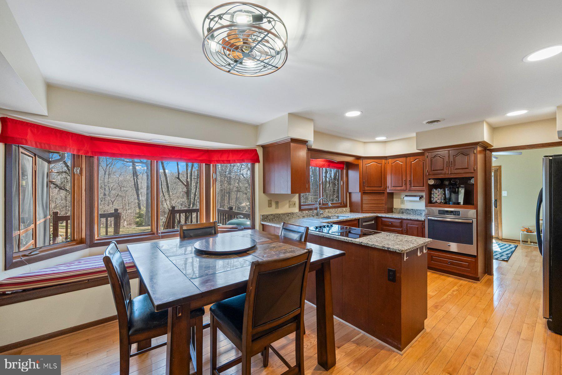 SUNSHINE ACRES - Residential