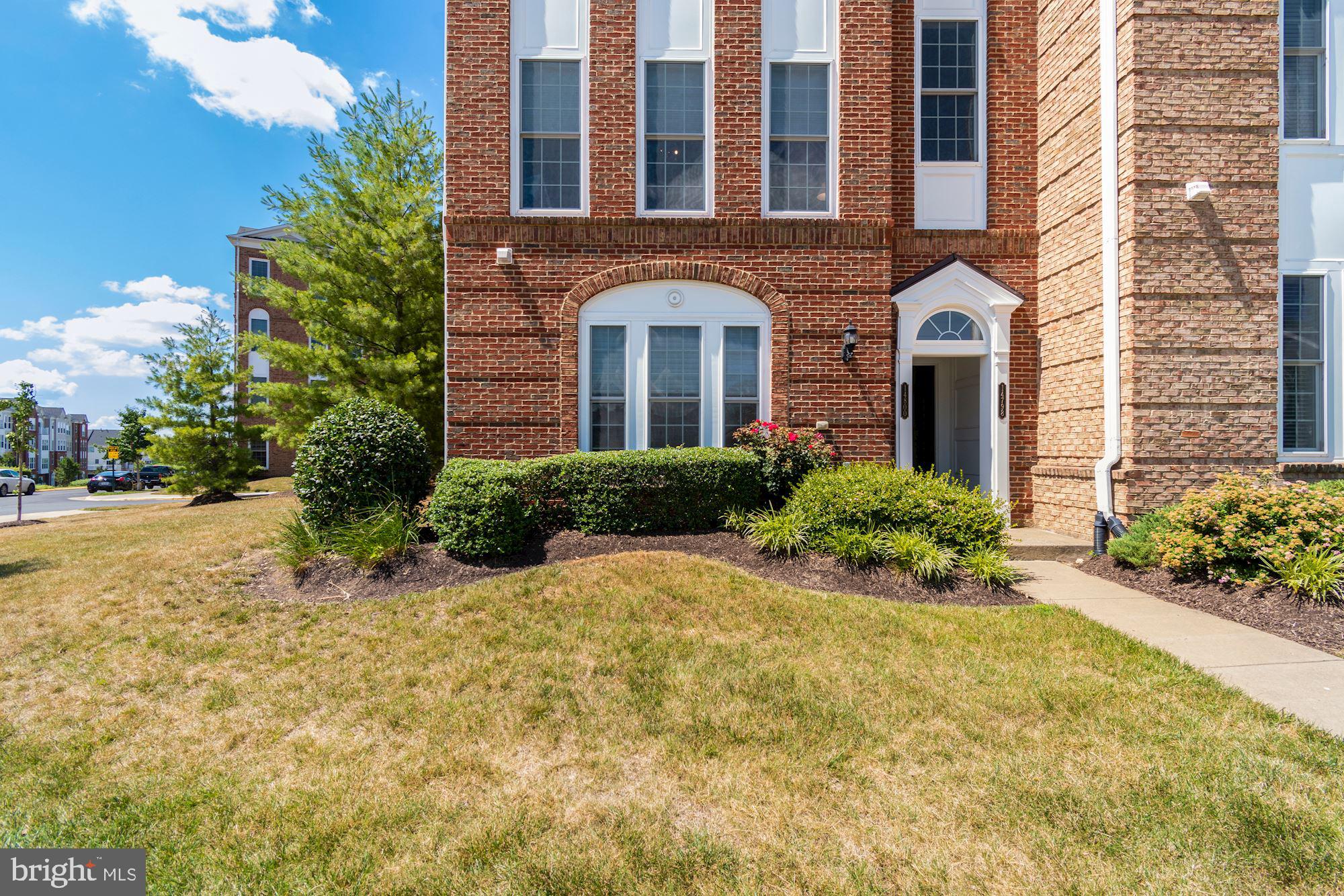 POTOMAC CLUB - Residential