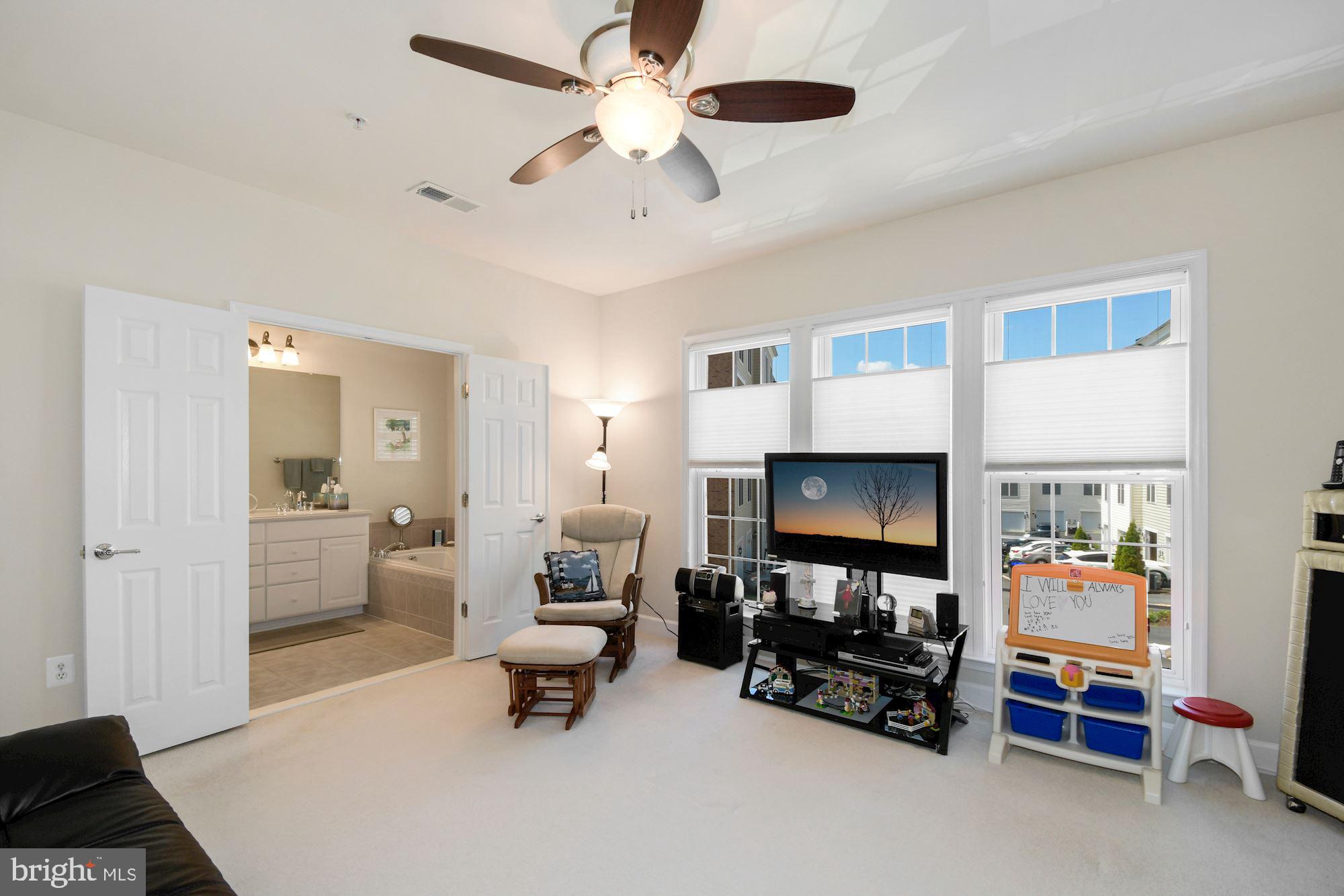 POTOMAC CLUB - Residential