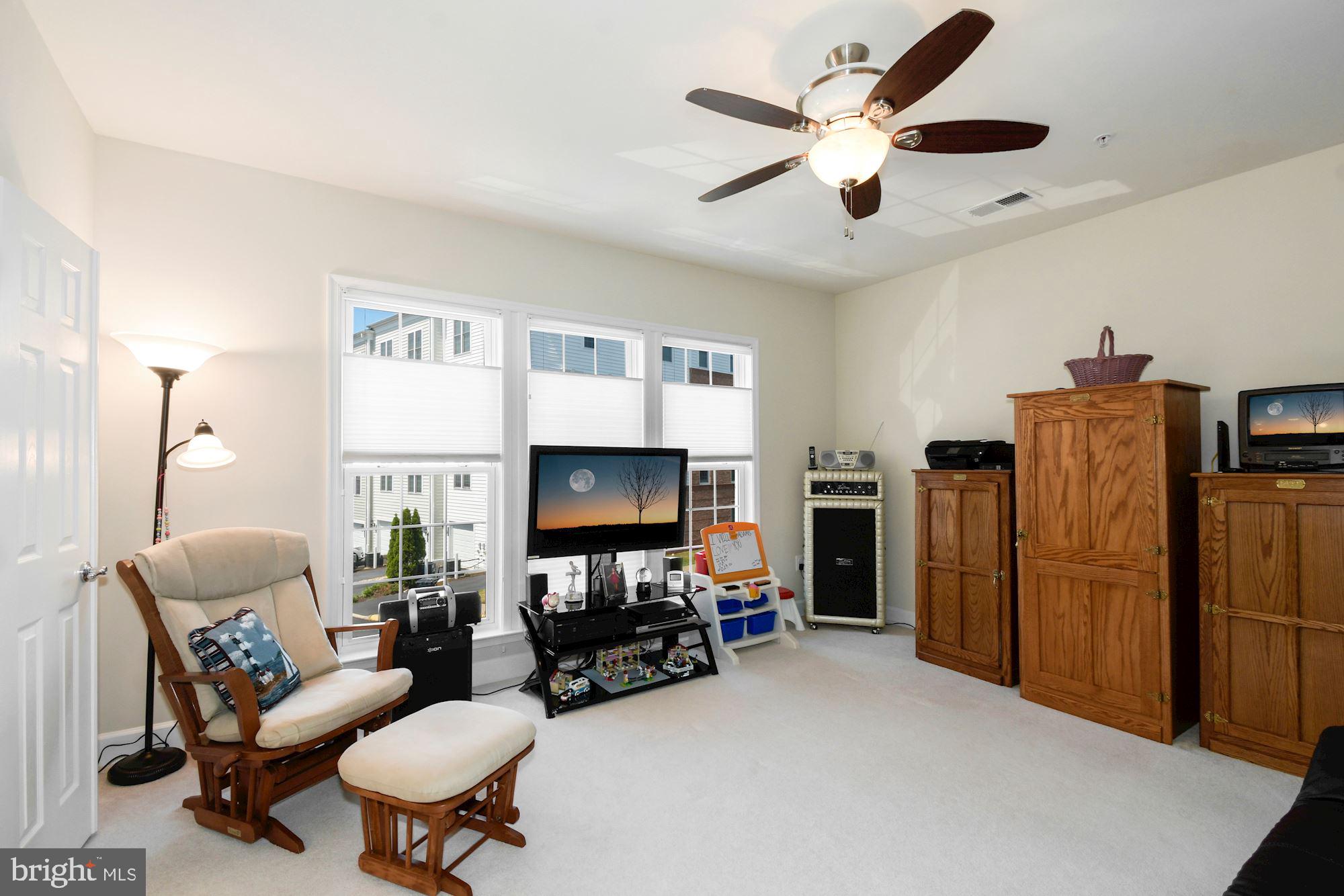 POTOMAC CLUB - Residential