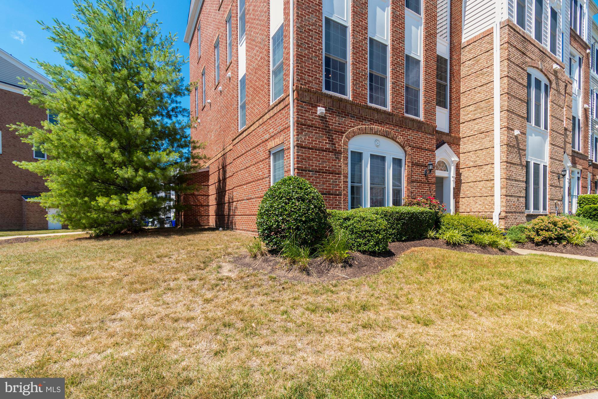 POTOMAC CLUB - Residential