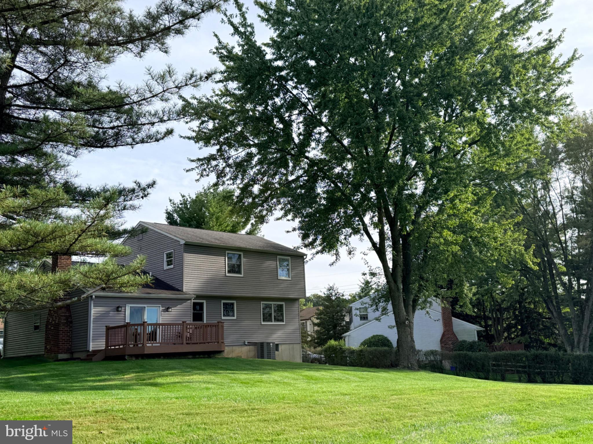 108 W GLAMORGAN COURT