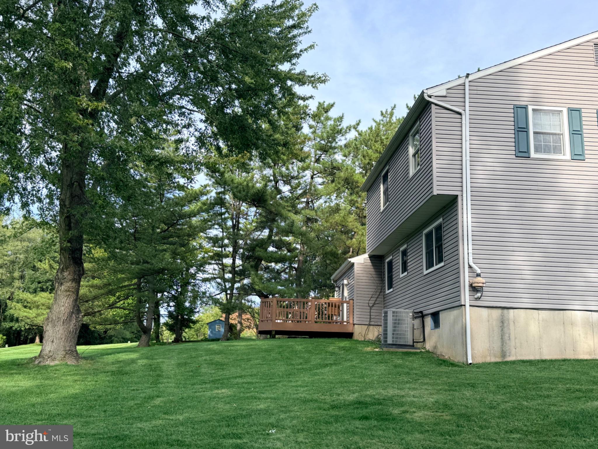 108 W GLAMORGAN COURT