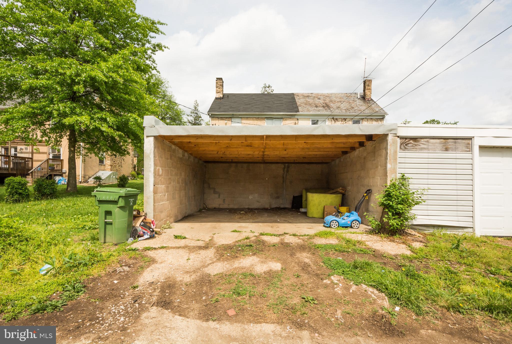 GLEN OAKS - Residential