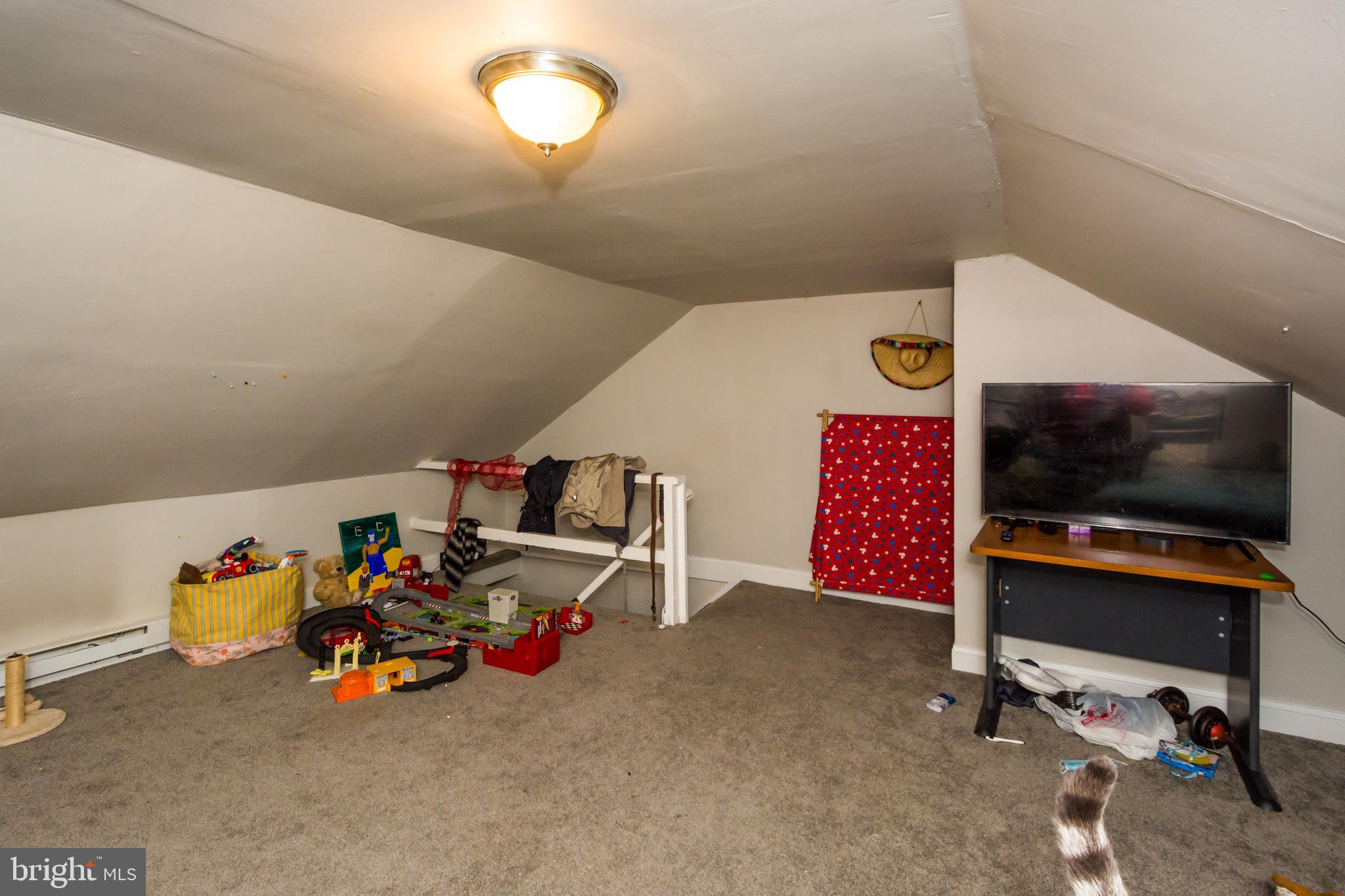 GLEN OAKS - Residential