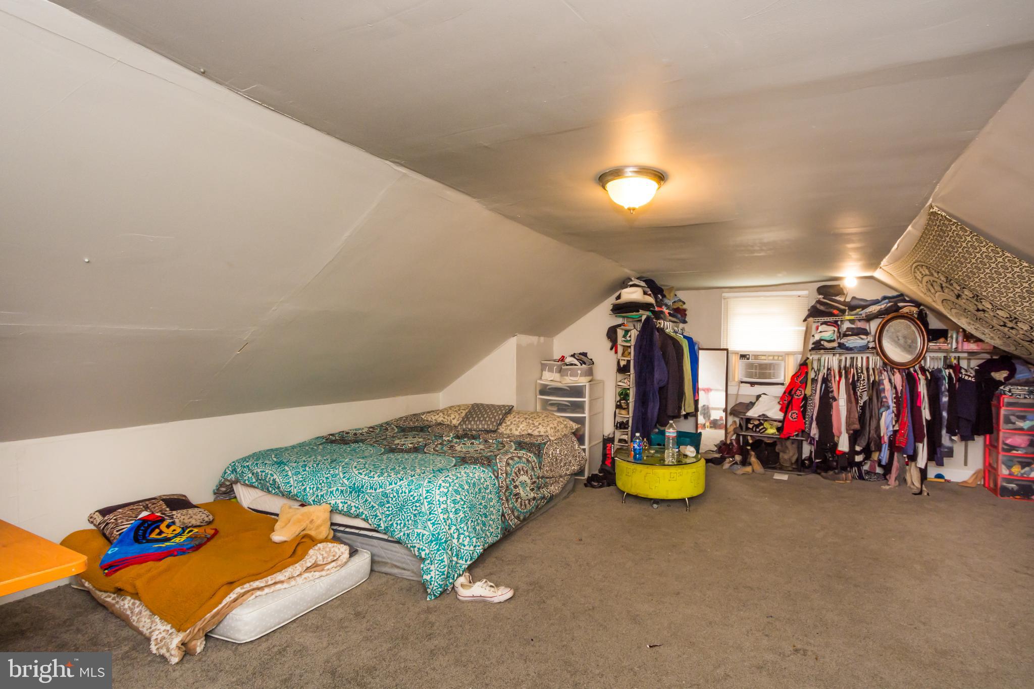 GLEN OAKS - Residential