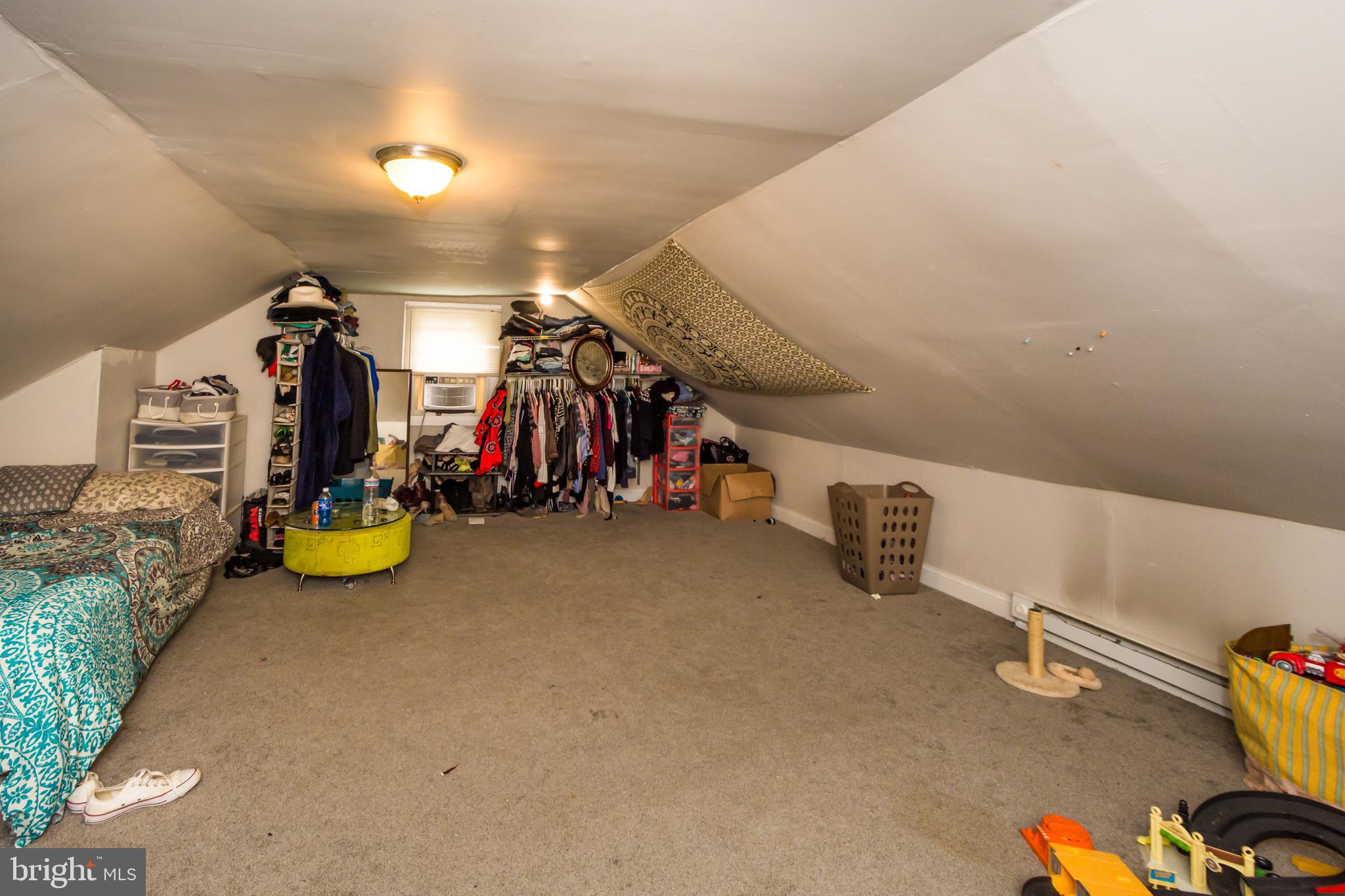 GLEN OAKS - Residential